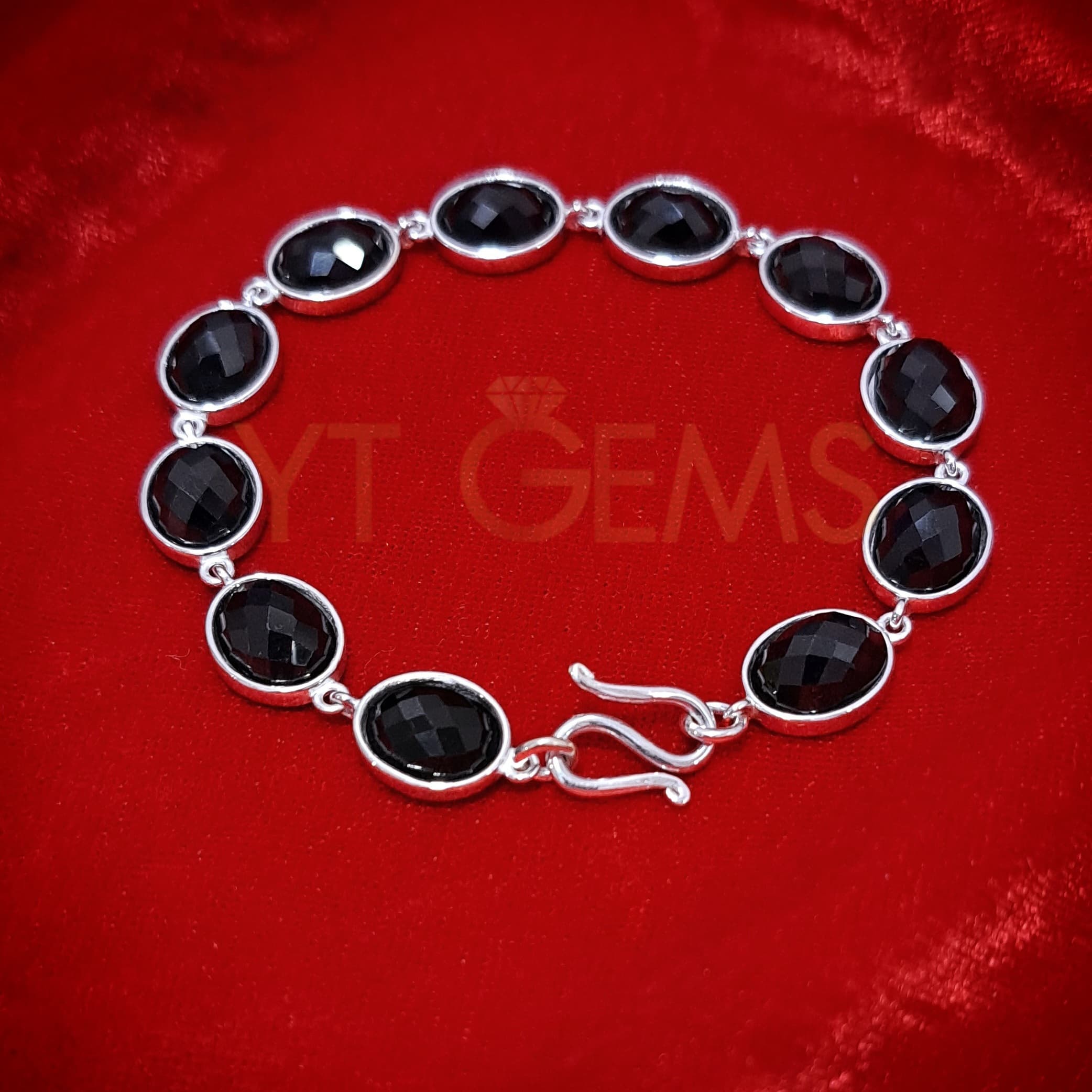 สร้อยข้อมือนิล (นิลกาญจนบุรี) สร้อยข้อมือ เงินแท้ นิลแท้ YTG-11709 YTGEMS whole
