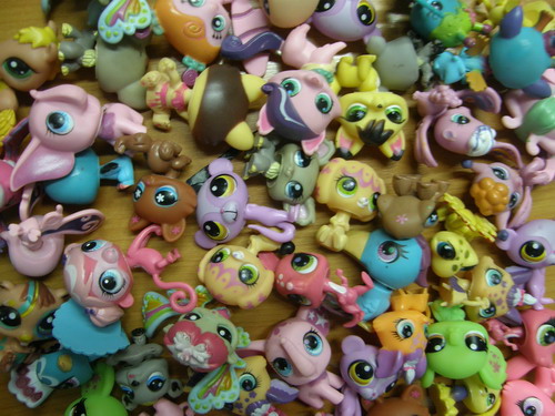 โมเดล LPS (Littlest Pet Shop) คละแบบ 10 ตัว (OEM)