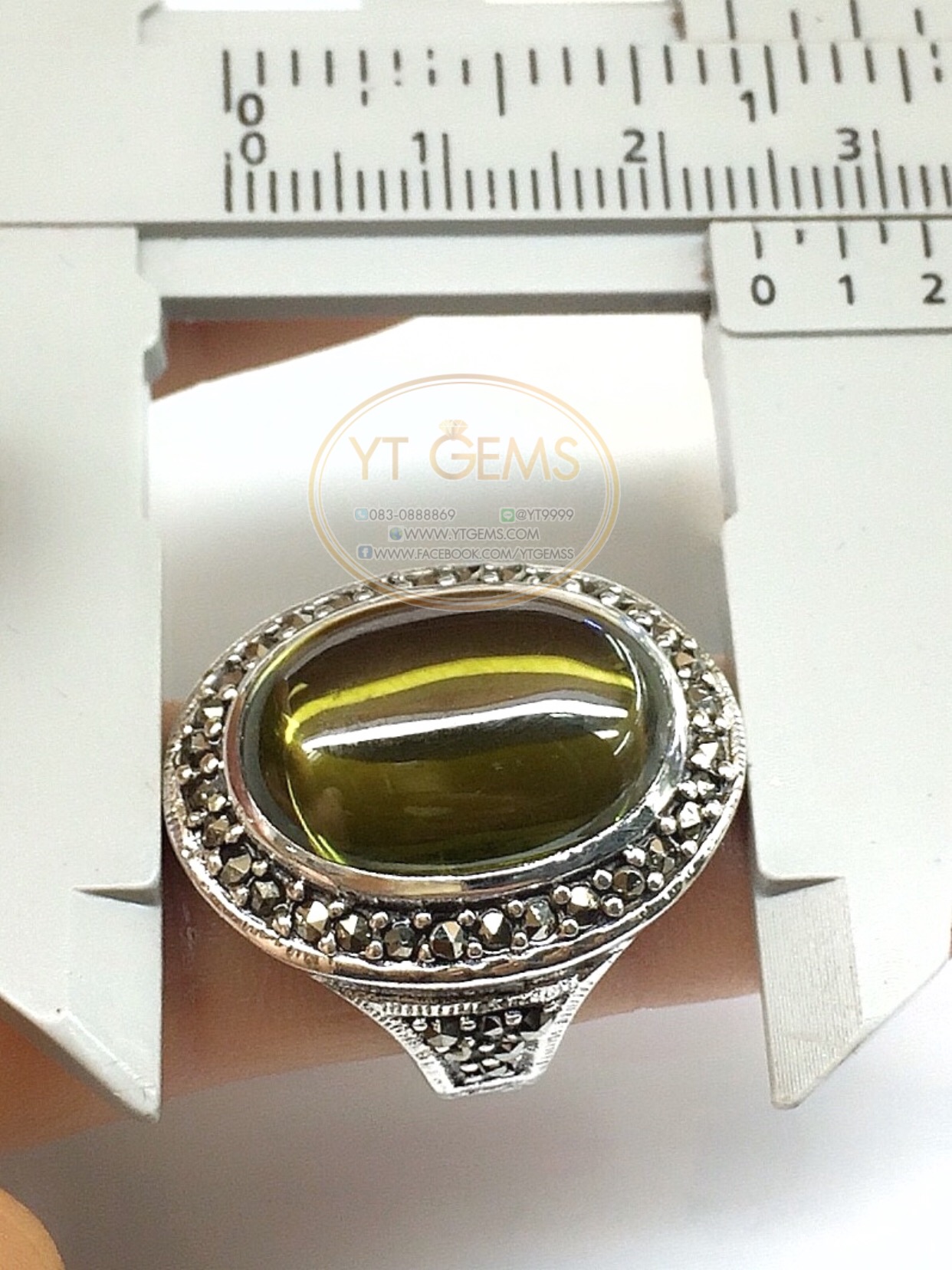 แหวนเงินแท้92.5% รมดำ พลอยเขียวส่อง(cz) ตกแต่งแมกกาไซต์ YTG-5117 YTGEMS