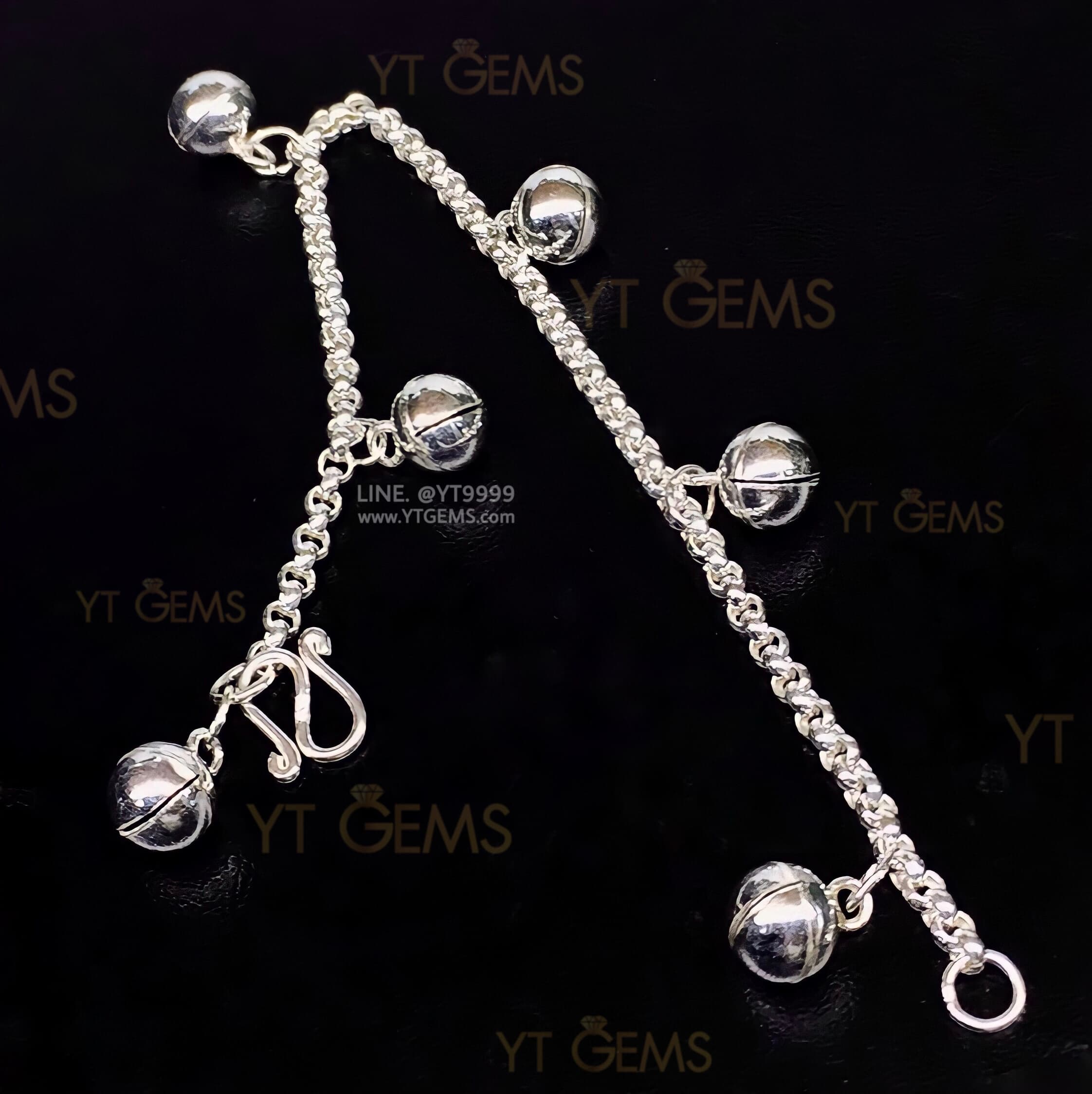 สร้อยข้อมือเงินแท้ ลายผ่าหวาย ตกแต่ง กระพรวน (มีเสียง) YTG-11683 YTGEMS