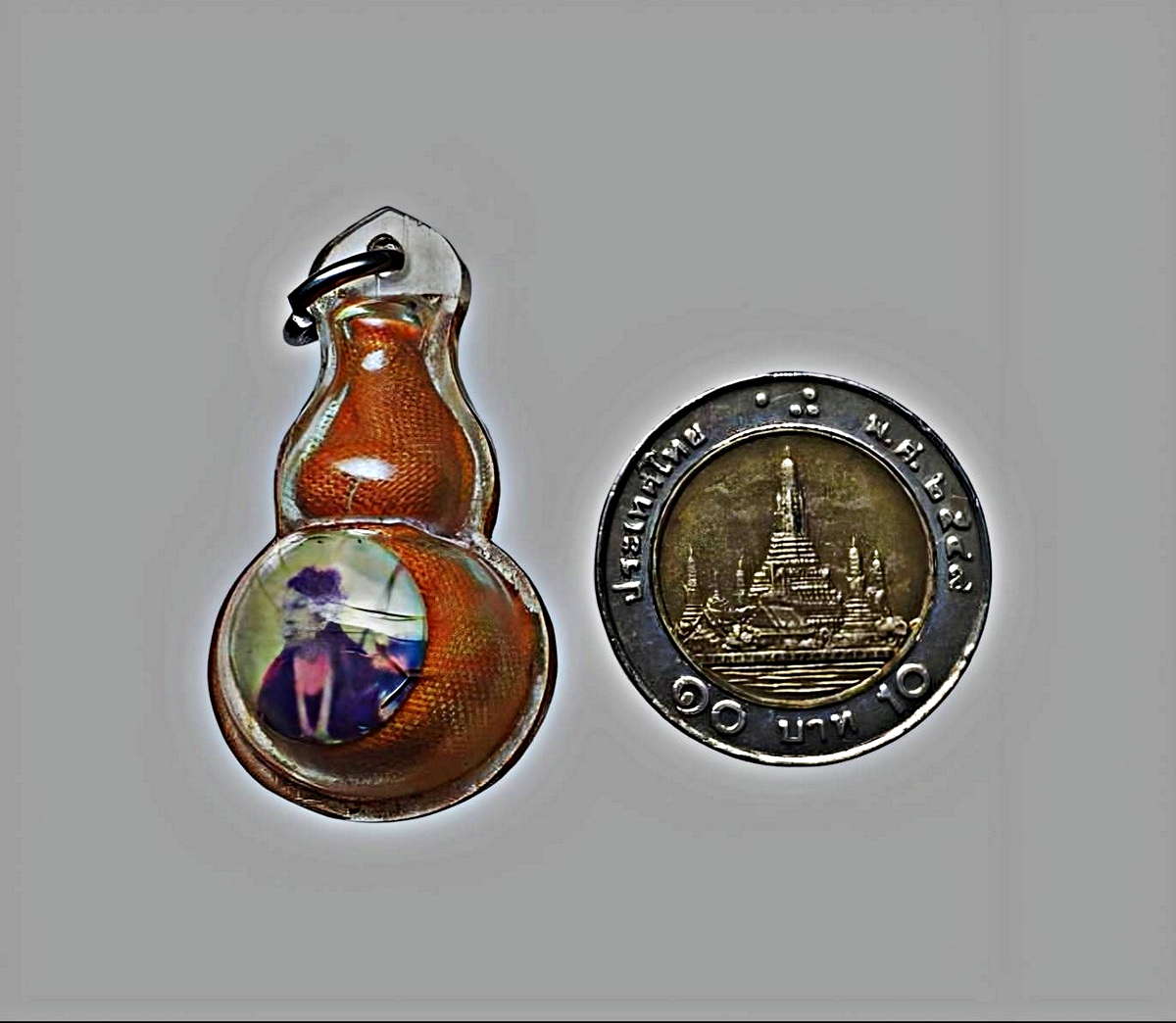 ฮู้เลี่ยมรูปน้ำเต้าเทพเจ้าหน่าไฉ่ฮั้วแปดเซียนที่ระลึกงานเก็บศพล้างป่าช้าผ่านพิธีปลุกเสกโดยเซียนซือ