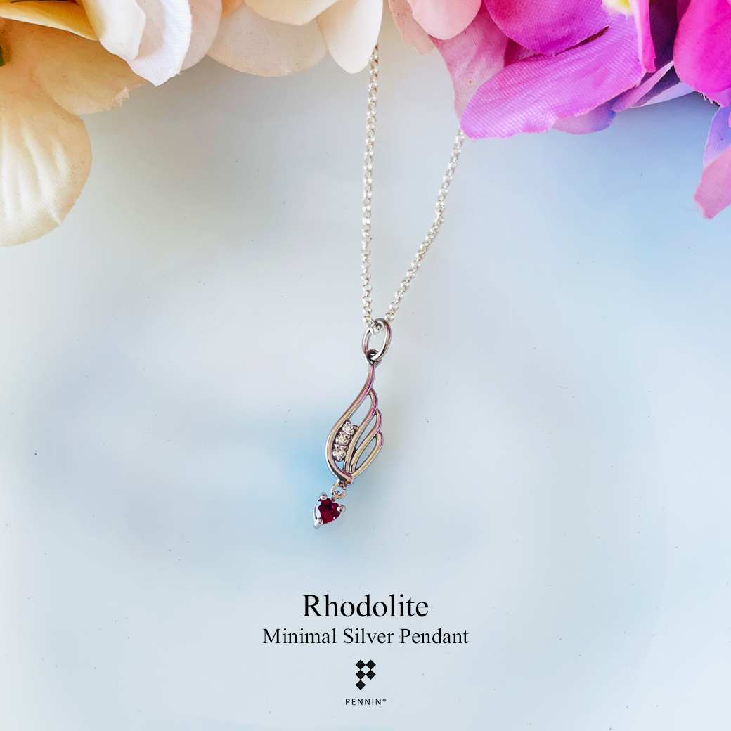 จี้พลอยโรโดไลท์ (Rhodolite) รูปหัวใจ ปีกนางฟ้า แบบหวานน่ารัก มินิมอล พร้อมสร้อยเงิน 16 นิ้ว