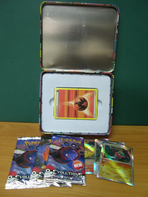การ์ดโปเกมอน 1 ชุดใหญ่+3แพ็ค พร้อมกล่องโลหะ