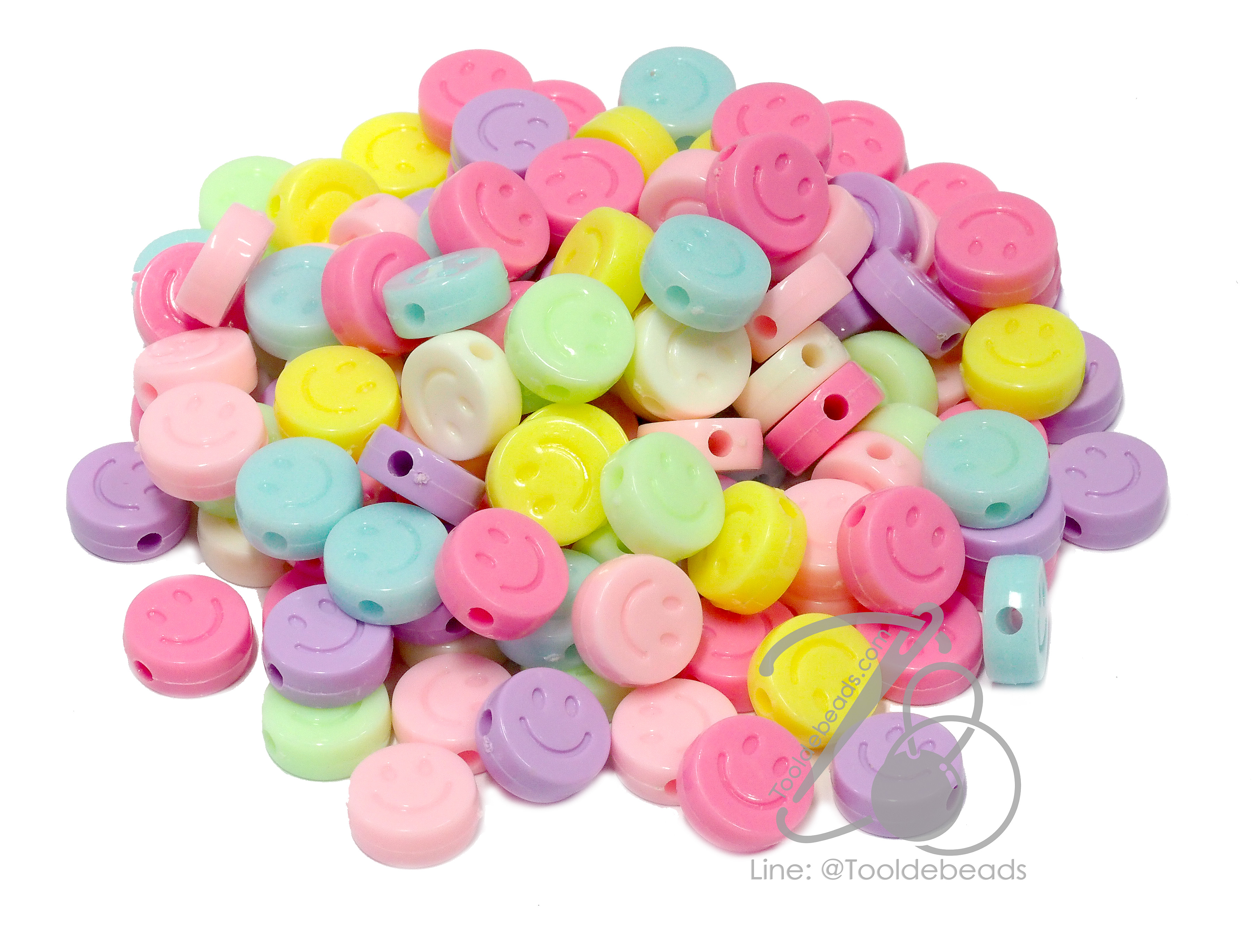 ลูกปัดอะคริลิค 15มม. ลายหน้ายิ้มทรงเขียง คละสีหวาน (15 กรัม) SKU-14361