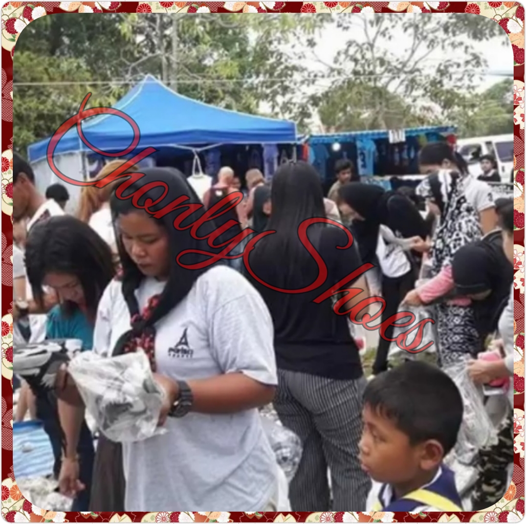 เริ่มต้นขายรองเท้ามือสอง