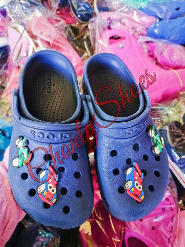 รองเท้าCrocsมือสอง