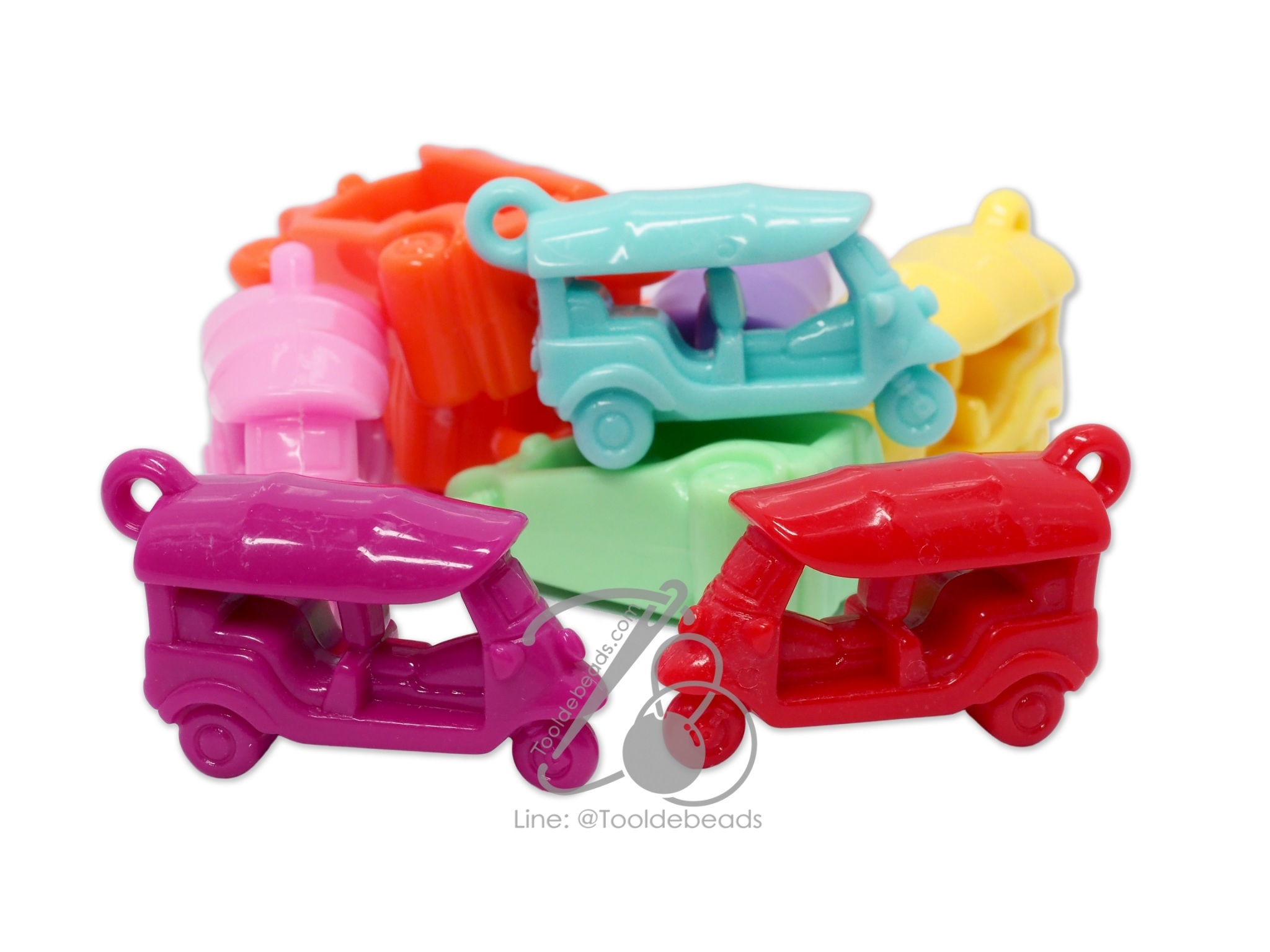 จี้อะคริลิค 28*45มม. ลายสามล้อ คละสีหวาน (500 กรัม) SKU-11958