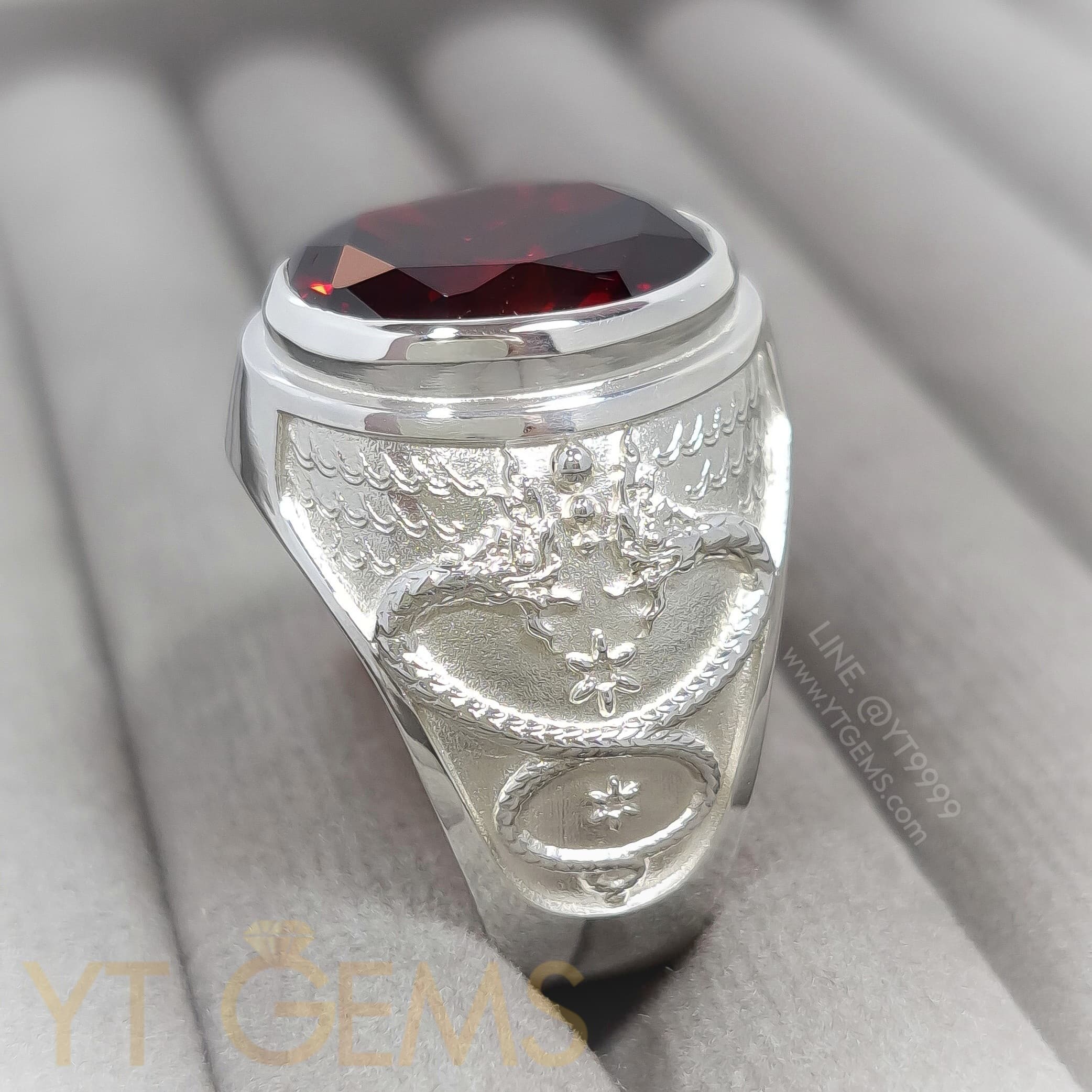 [สำหรับ ราคาส่ง ขั้นต่ำ 5 ชิ้น] แหวน นาคเกี้ยว แหวน เงินแท้ พลอย โกเมน CZ YTG-11802-WH YTGEMS 5 ชิ้น