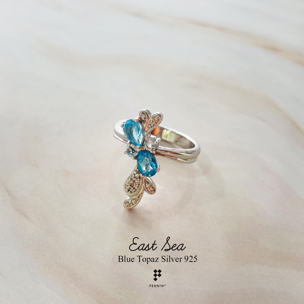 ชุดเครื่องประดับ "East Sea" พลอย Blue Topaz สีฟ้าสดใสของท้องทะเล เย็นฉ่ำกับสายน้ำรับวสันตฤดู