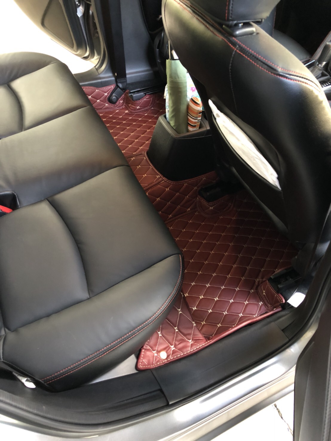 พรมปูพื้นรถยนต์5D MAZDA2 5D Skyactive 2015-2018