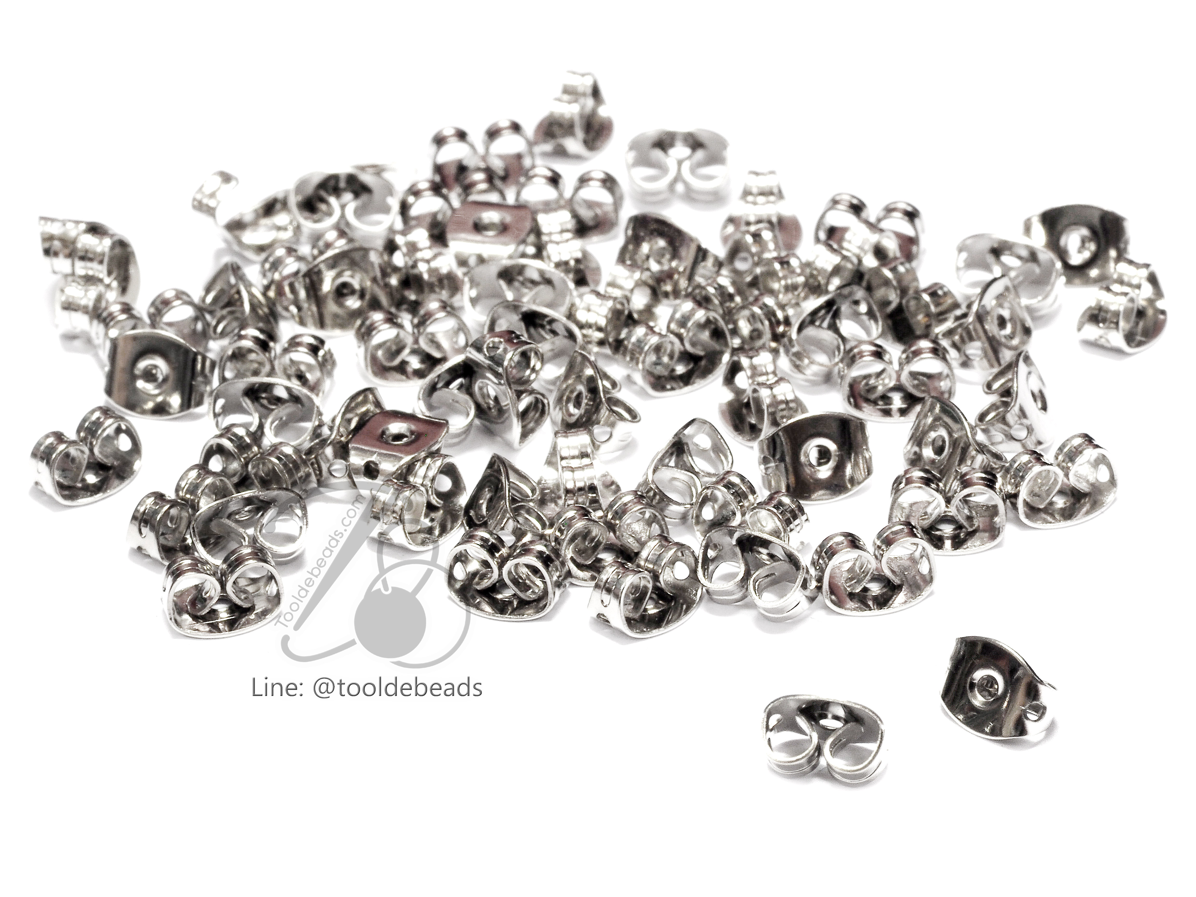 แป้นต่างหูลายหัวใจ สีเงิน (40 ชิ้น) SKU-00265