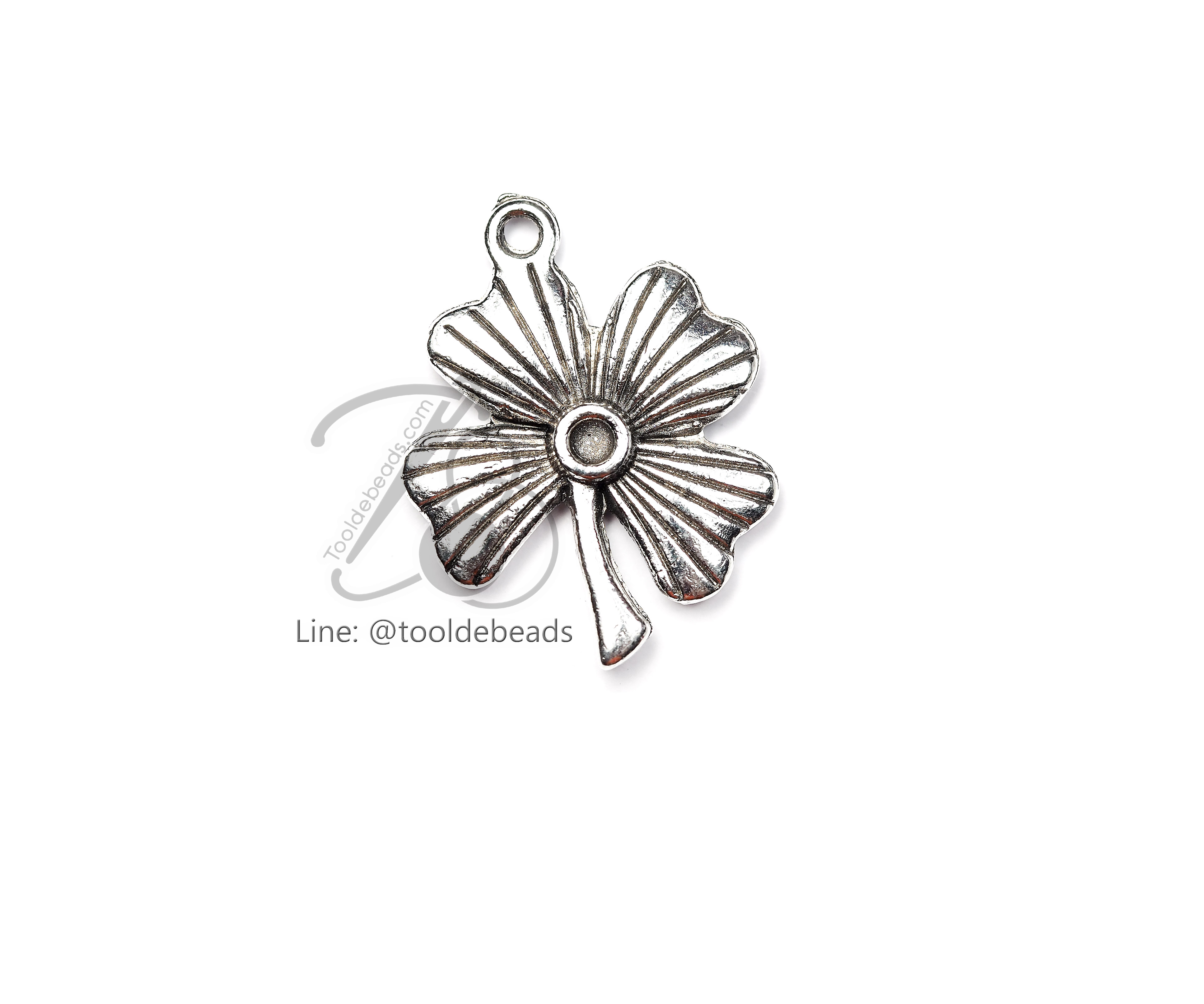 จี้เหล็ก 283 19*24มม. ลายโคลเวอร์ สีเงิน (1 ชิ้น) SKU-00749