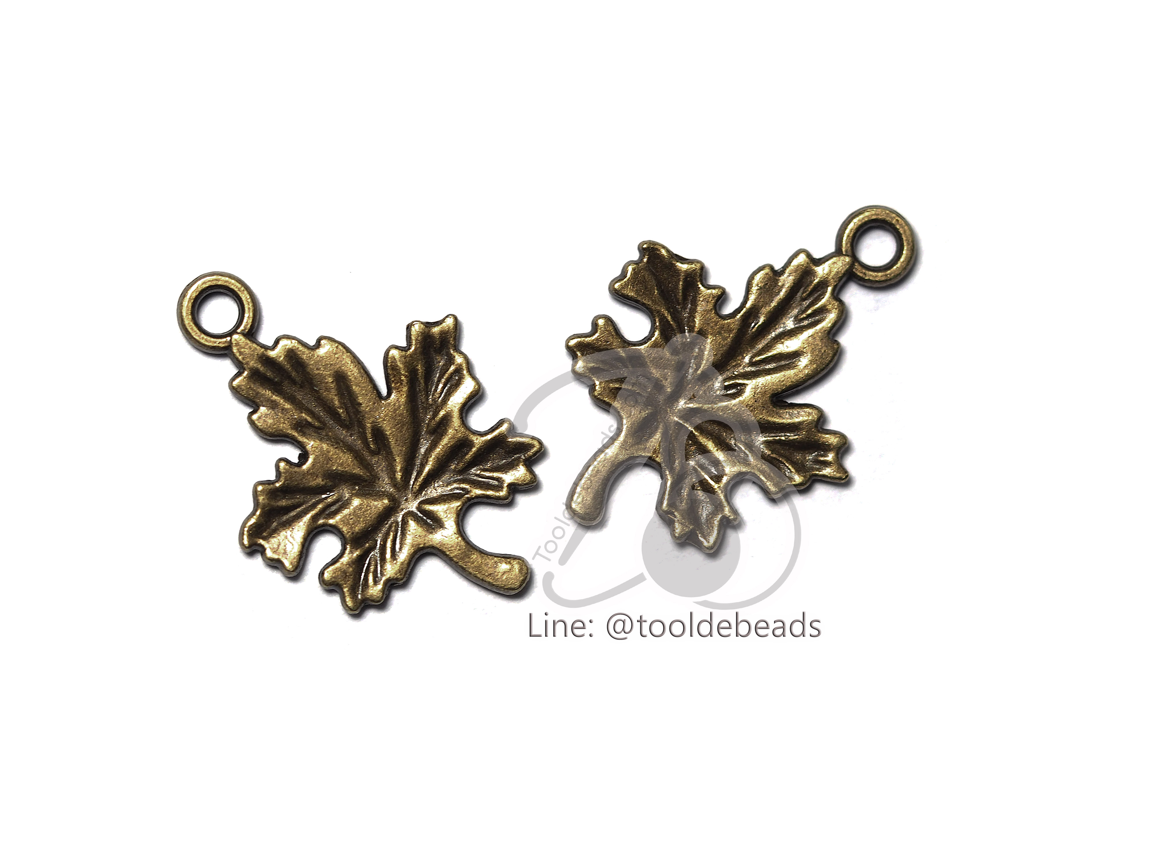 จี้เหล็ก 375 16*23มม. ลายใบเมเปิ้ล สีสนิม (1 ชิ้น) SKU-00867