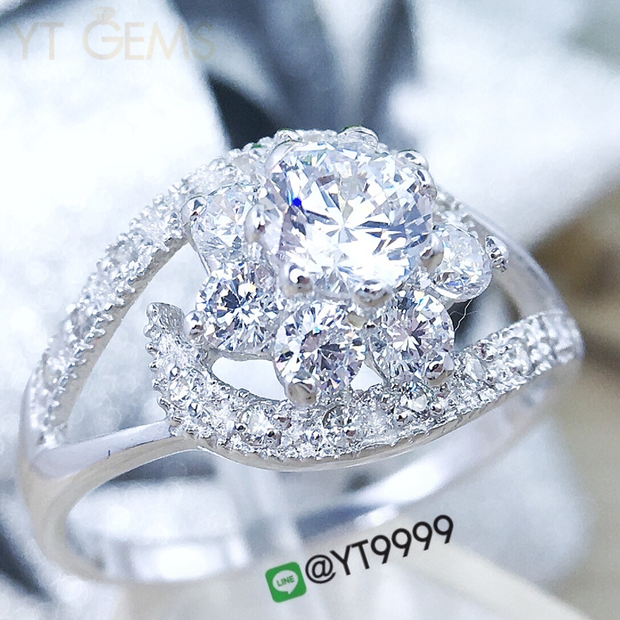 แหวนเพชร ช่อดอกไม้ แหวนเงินแท้ ชุบทองคำขาว เพชร Swiss YTG-3131 YTGEMS