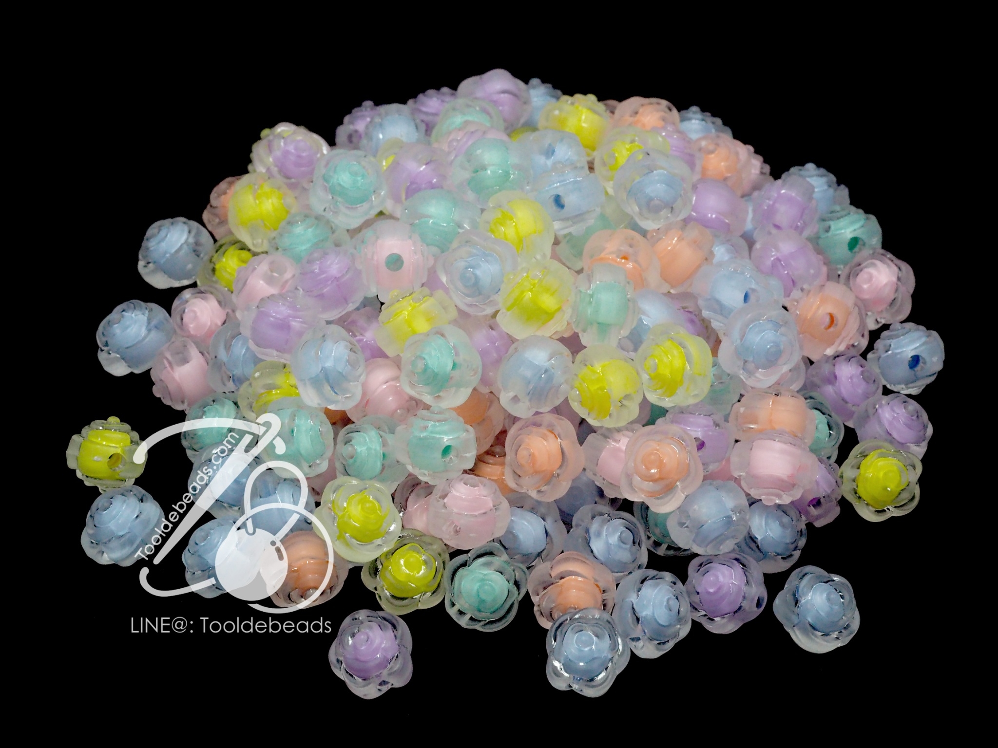 ลูกปัดอะคริลิค 12มม. ลายกุหลาบสอดไส้ คละสีขุ่นใส (10 กรัม) SKU-14192