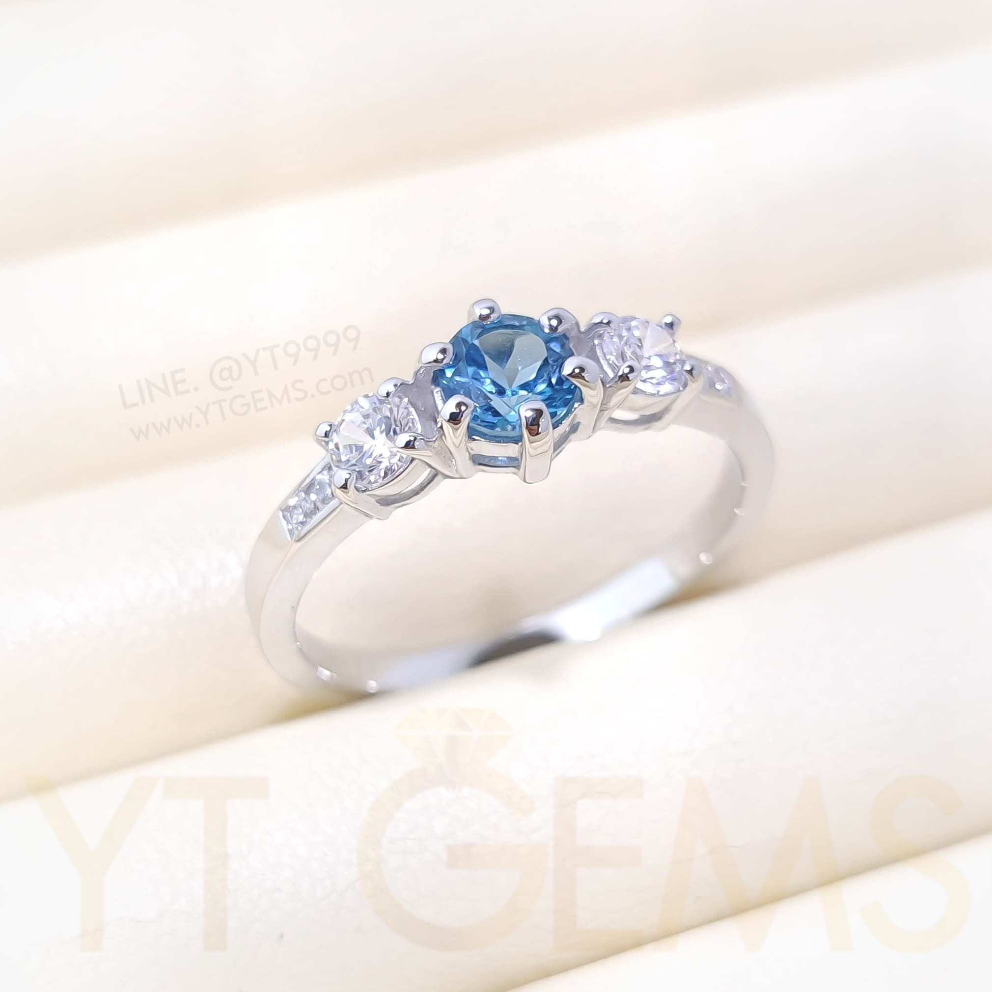 แหวนสวิสบลูโทแพซแท้ แหวน เงินแท้ ชุบทองคำขาว YTG-8322 YTGEMS whole