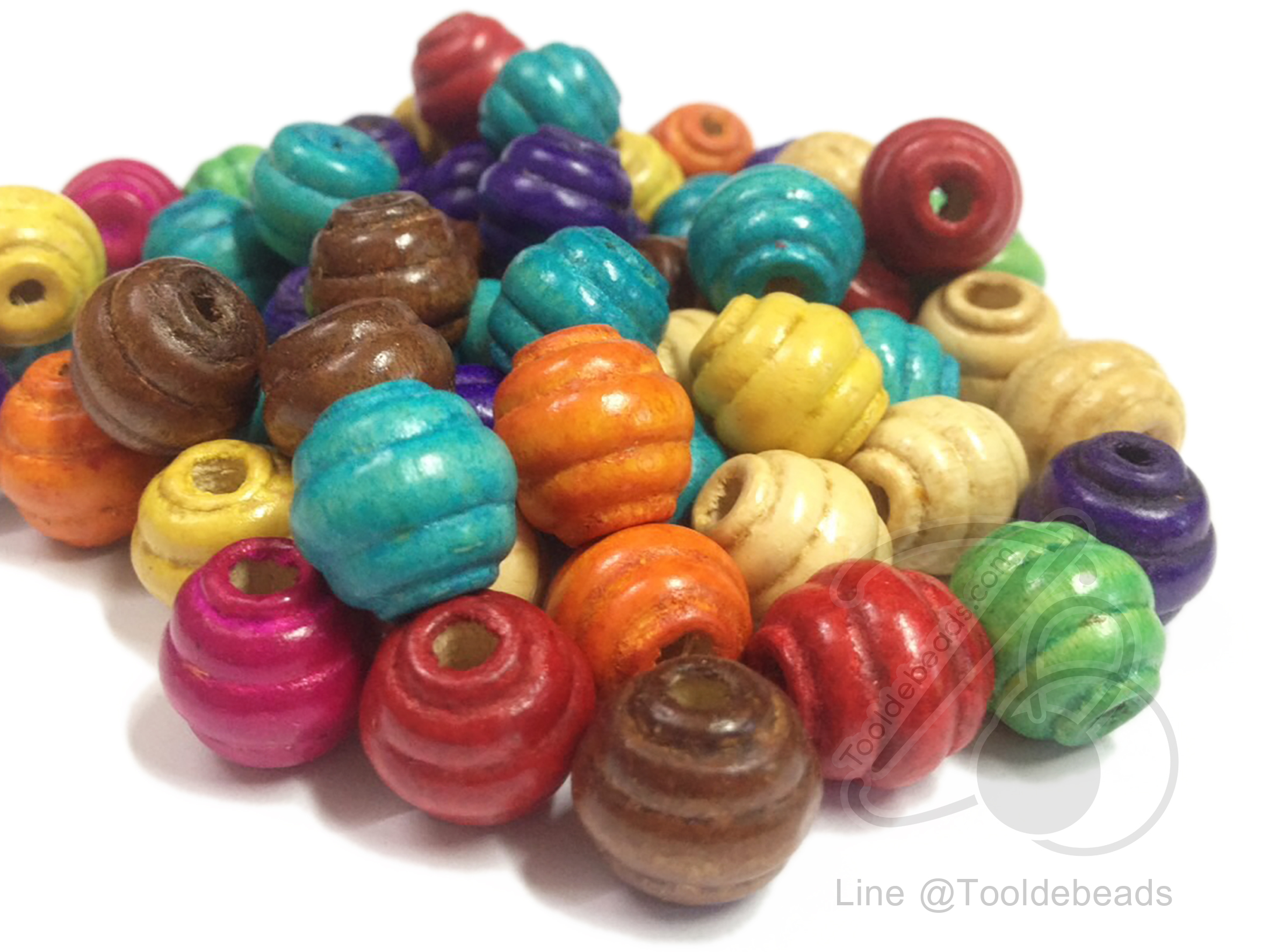 ลูกปัดไม้ 14มม. ลายรังผึ้ง คละสี (100 กรัม) SKU-03696