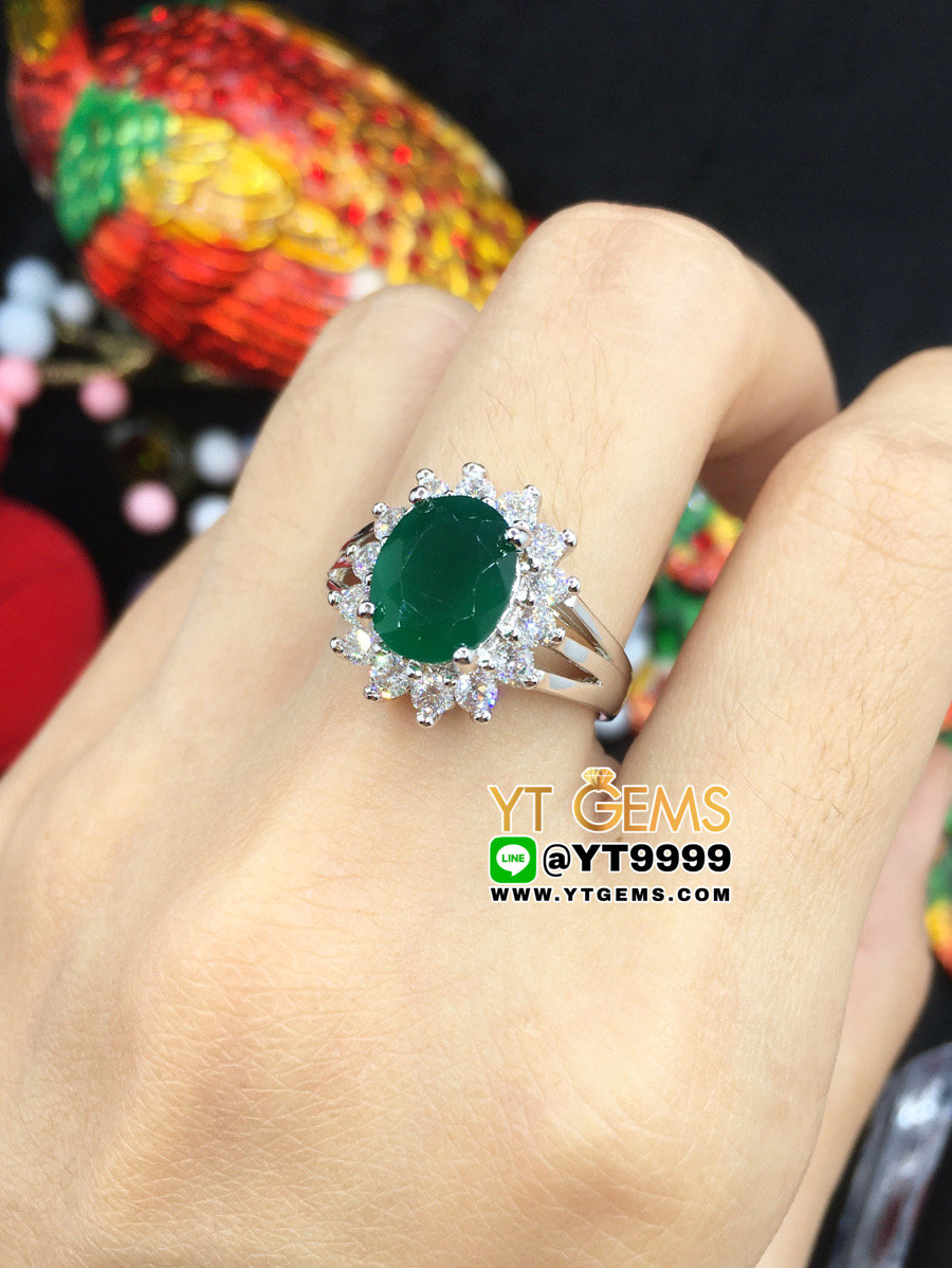 แหวนกรีนอาเกต ล้อมเพชร แหวนเงินแท้ ชุบทองคำขาว พลอยกรีนอาเกตแท้ YTG-8397 YTGEMS