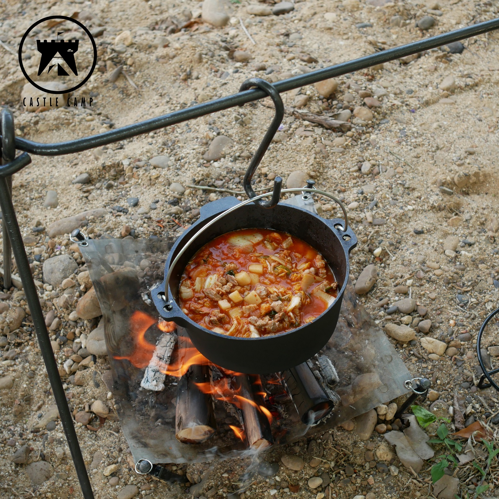 CAST IRON CASTLE CAMP set ชุดหม้อและกระทะเหล็กหล่อ 6 ชิ้น