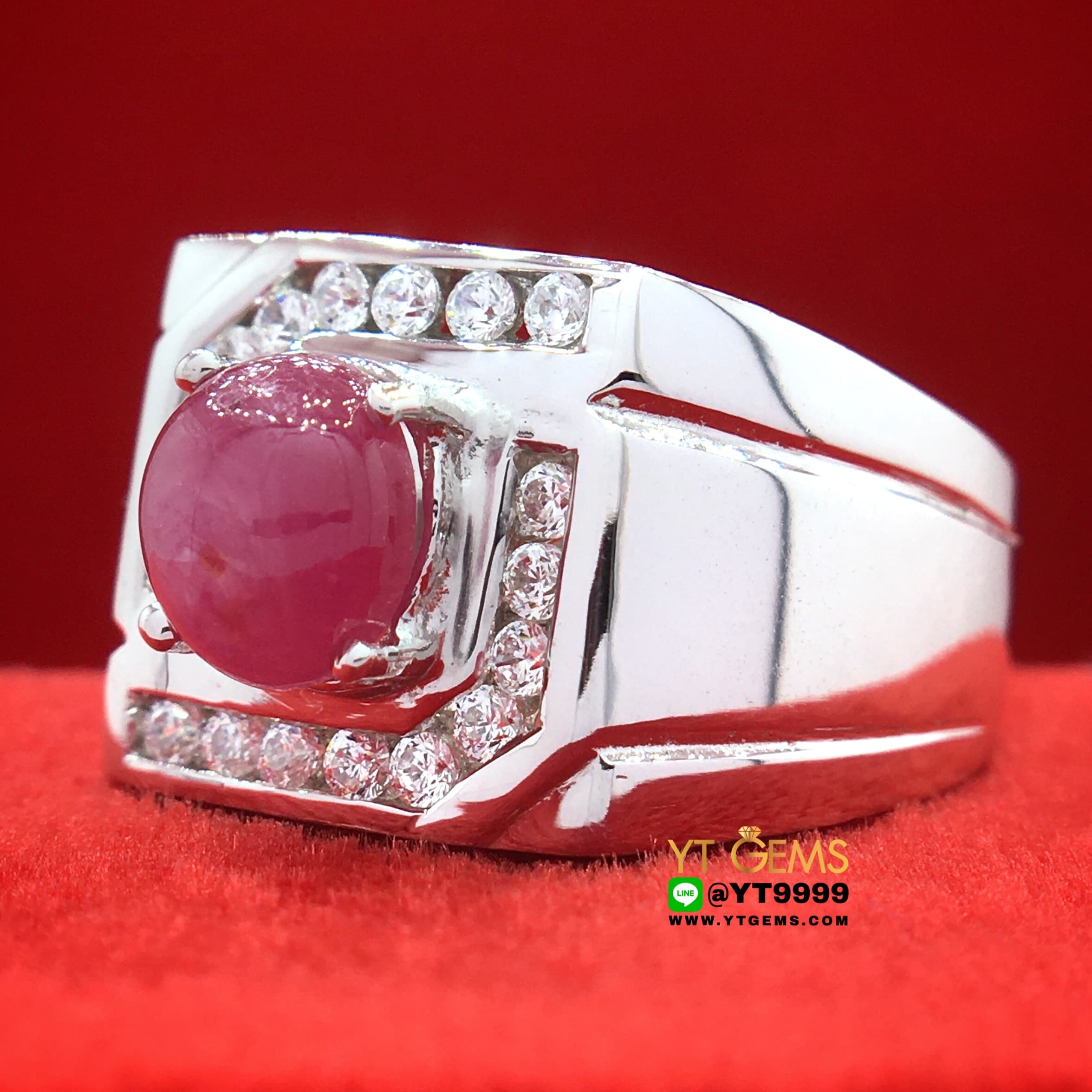 แหวนทับทิมกินบ่เซี่ยง ทับทิมสตาร์ ล้อมเพชร แหวนเงินแท้ 92.5% ชุบทองคำขาว ประดับ พลอยทับทิมกินบ่เซี่ยงแท้ (มีสตาร์ชัด) ตกแต่ง เพชรSwiss หน้าแหวน 1.4 ซม. YTG-10517 YTGEMS