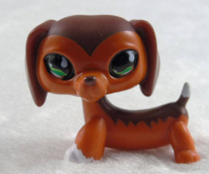 LPS สุนัขดัชชุนด์ สีน้ำตาล #675