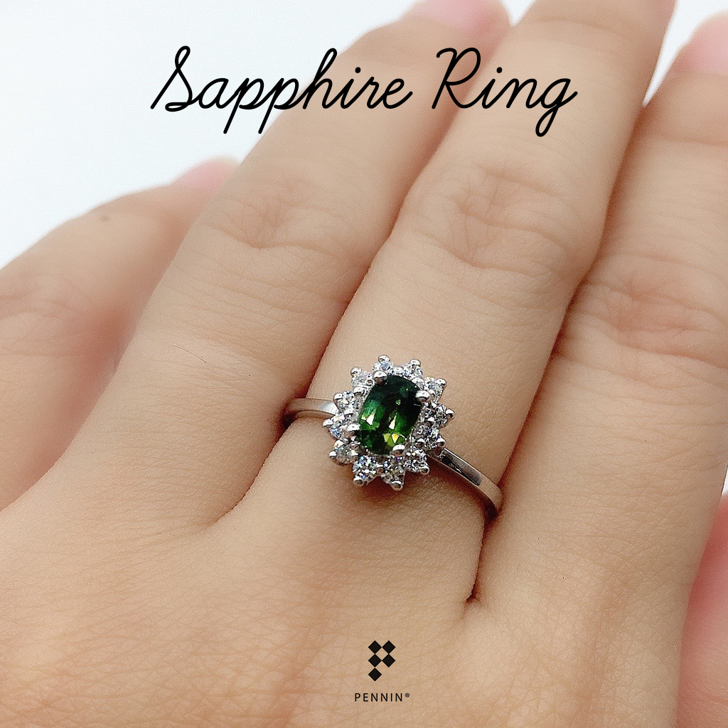 แหวนเขียวส่อง หรือ มรกตจันท์ บางกะจะ จันทบุรี เงินแท้ชุบทองขาว ล้อมเพชรสวิส สวยคลาสสิค