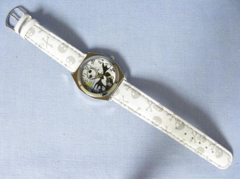 นาฬิกาข้อมือไนท์แมร์