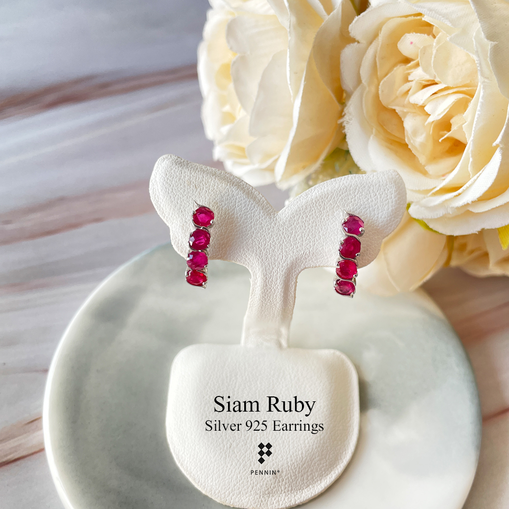 ต่างหูคลิปหางกระรอก ทับทิมจันท์ เผาเก่า เรียงแถวตอน 4 เม็ด ฝังหนามเตย เงินแท้ชุบทองคำขาว แบบสวยเก๋