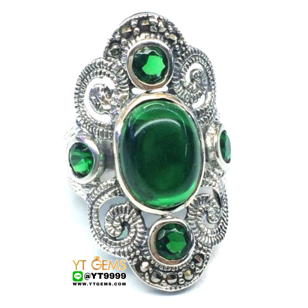 แหวนมรกต แหวนเงินแท้ 92.5% รมดำ ประดับ พลอยมรกต (CZ) ตกแต่ง มาร์คาไซท์ YTG-10333 YTGEMS