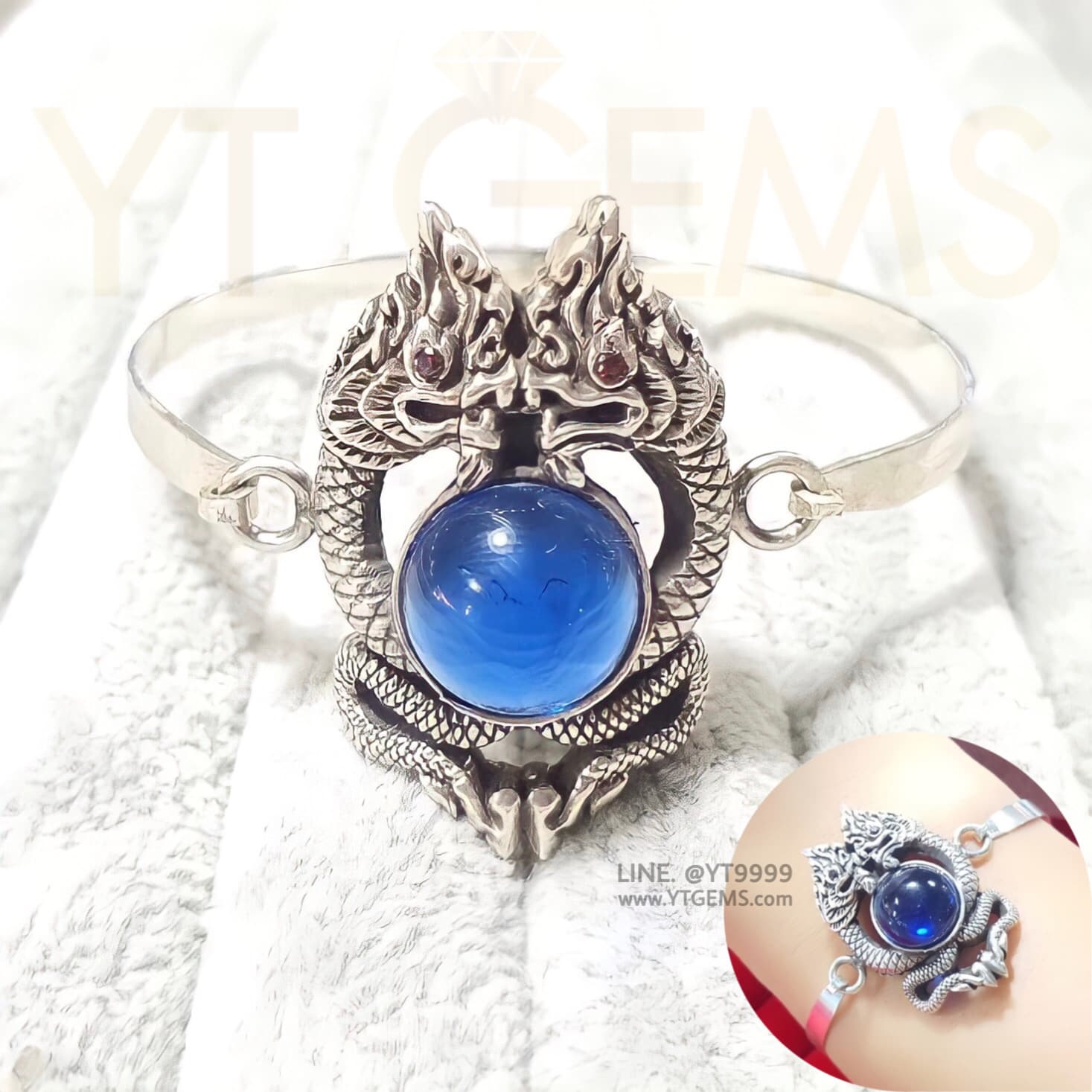 กำไลพญานาคคู่ นาคเกี้ยว โอบมณีสีน้ำเงิน ไพลิน กำไลเงินแท้ รมดำ พลอย(CZ) YTG-11699 YTGEMS