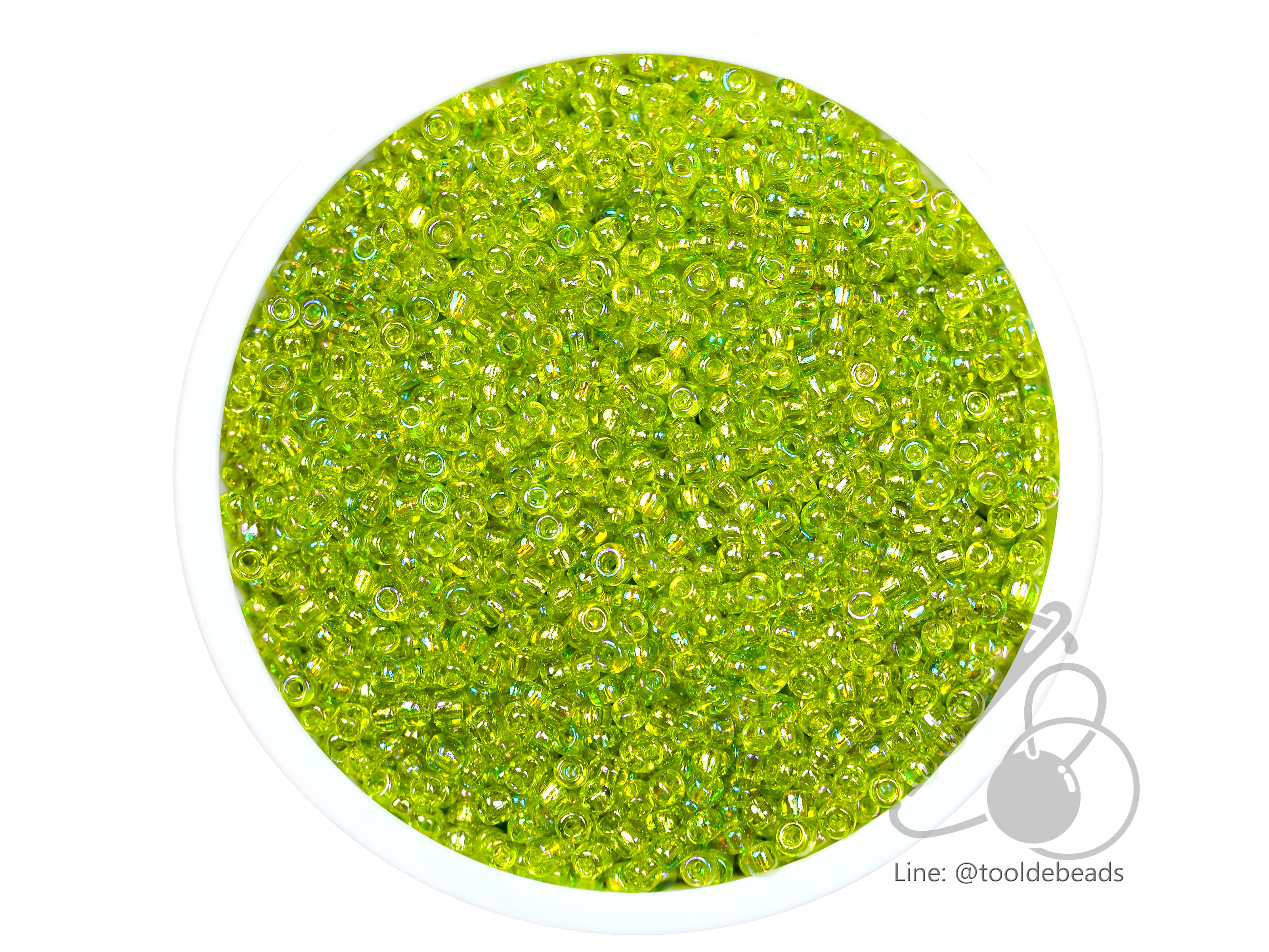 ลูกปัดเม็ดทราย 12/0 โทนรุ้ง สีเขียวตอง (450 กรัม) SKU-04148