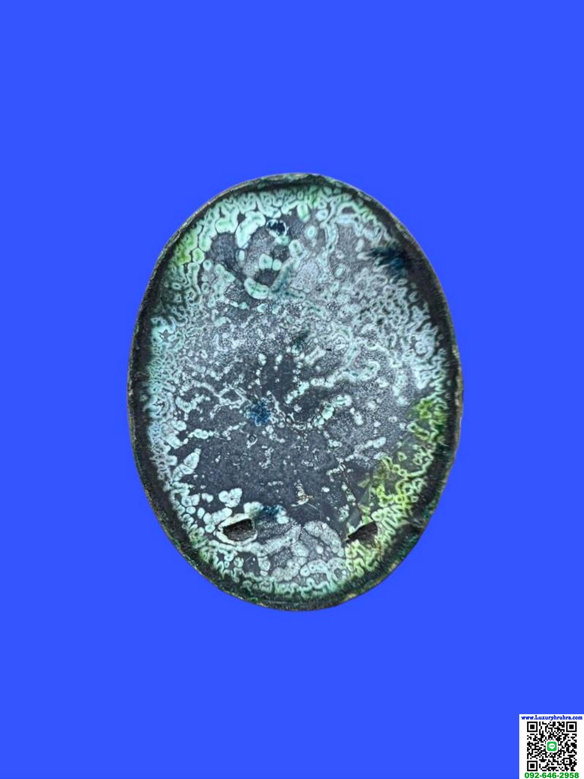 ล็อกเก็ตสีภาพเหมือนหลวงปู่มังกรขาวอาจารย์กิมน้ำตำหนักมังกรขาวอ.ศรีราชาจ.ชลบุรีรุ่นแรกเปิดตำหนักหลวงปู่มังกรขาวหายาก(โชว์พระค่ะ)