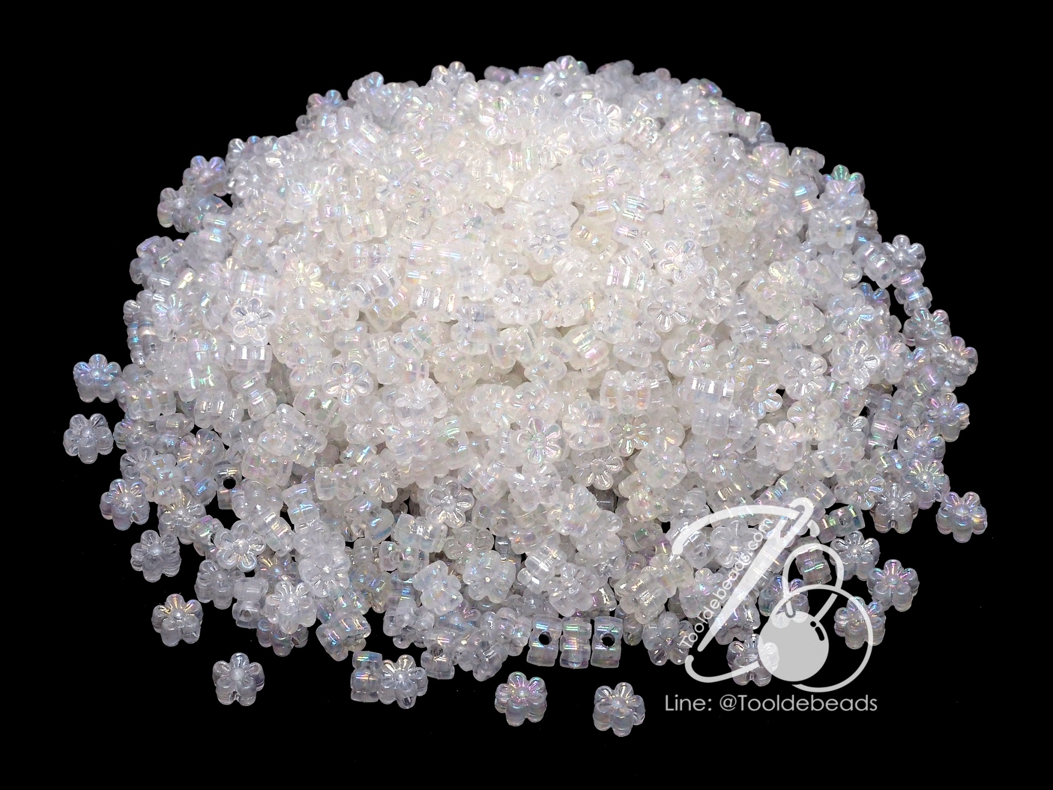 ลูกปัดพลาสติก เคลือบรุ้ง 7มม. ลายดอกซากุระ สีขาวรุ้งใส (50 กรัม) SKU-13873