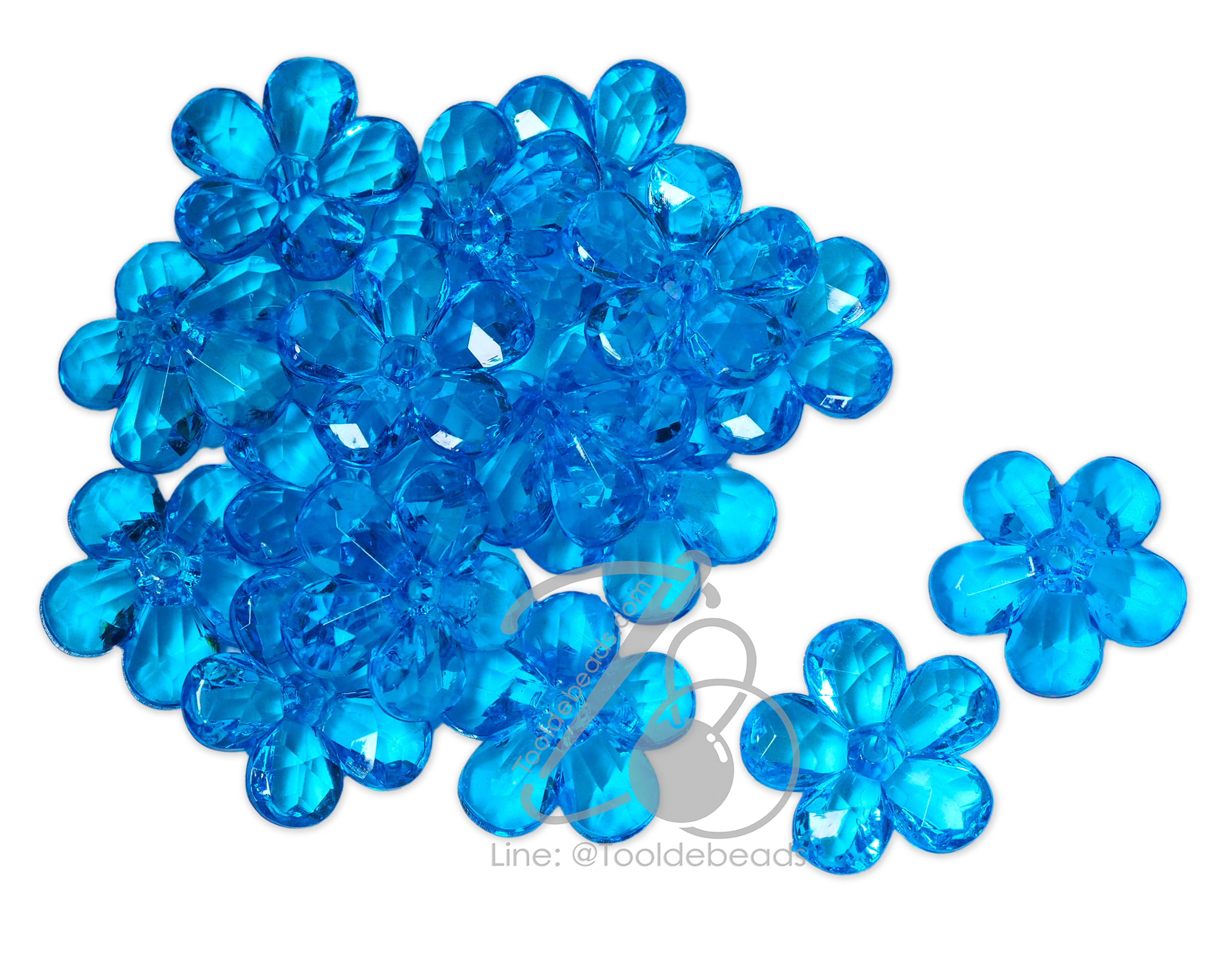 ลูกปัดอะคริลิค 27มม. ลายดอกจำปา รูกลาง สีใส (500 กรัม) SKU-17829