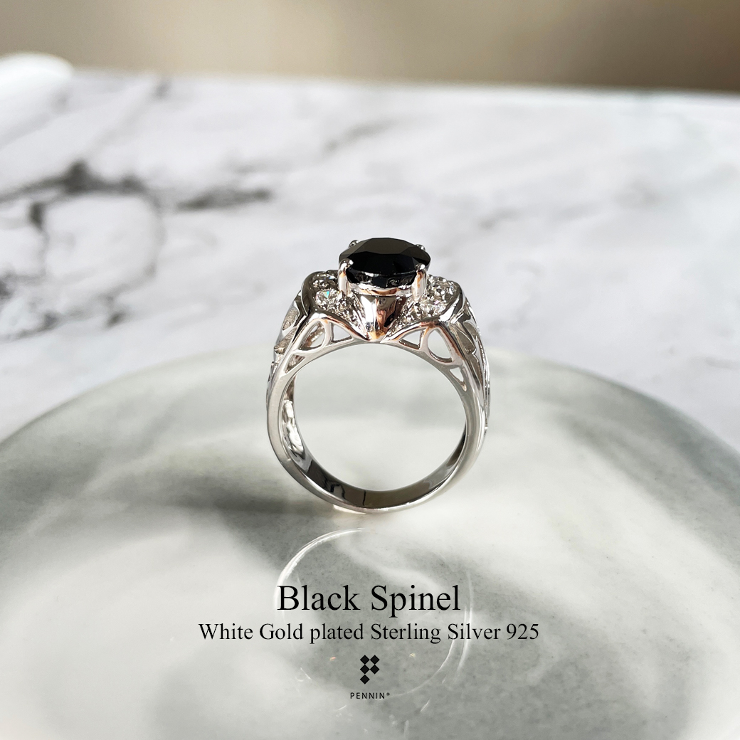 AXION: แหวนพลอยผู้ชาย นิลแท้ กาญจนบุรี ประดับเพชรสวิส CZ ก้านฉลุลายใบไม้ สวยสง่างาม