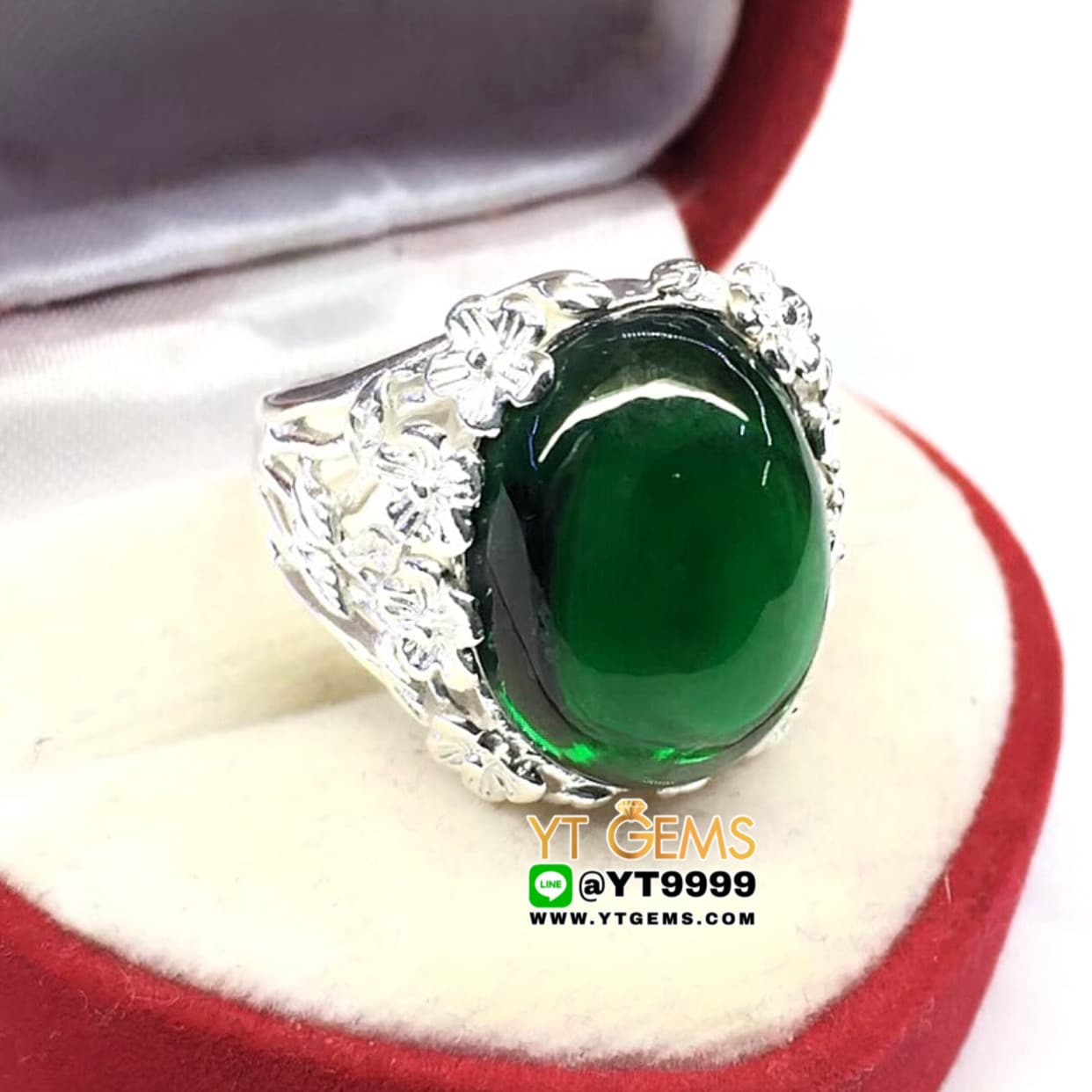 แหวนมรกต ล้อมดอกไม้ แหวนเงินแท้ 92.5% ประดับ พลอยมรกต (CZ) YTG-10332 YTGEMS