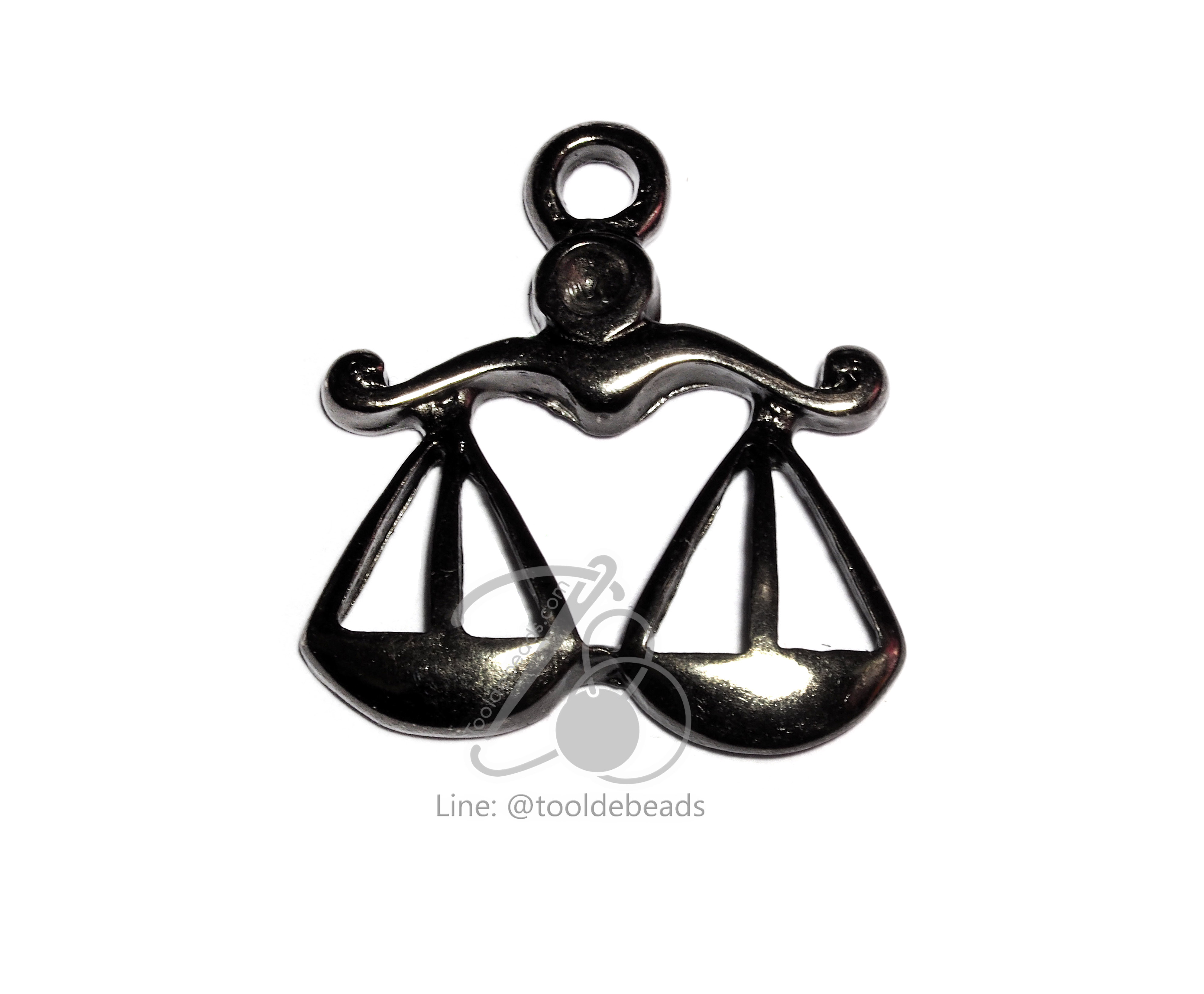 จี้เหล็ก 322 25*28มม. ลายตาชั่ง สีรมดำ (1 ชิ้น) SKU-00792