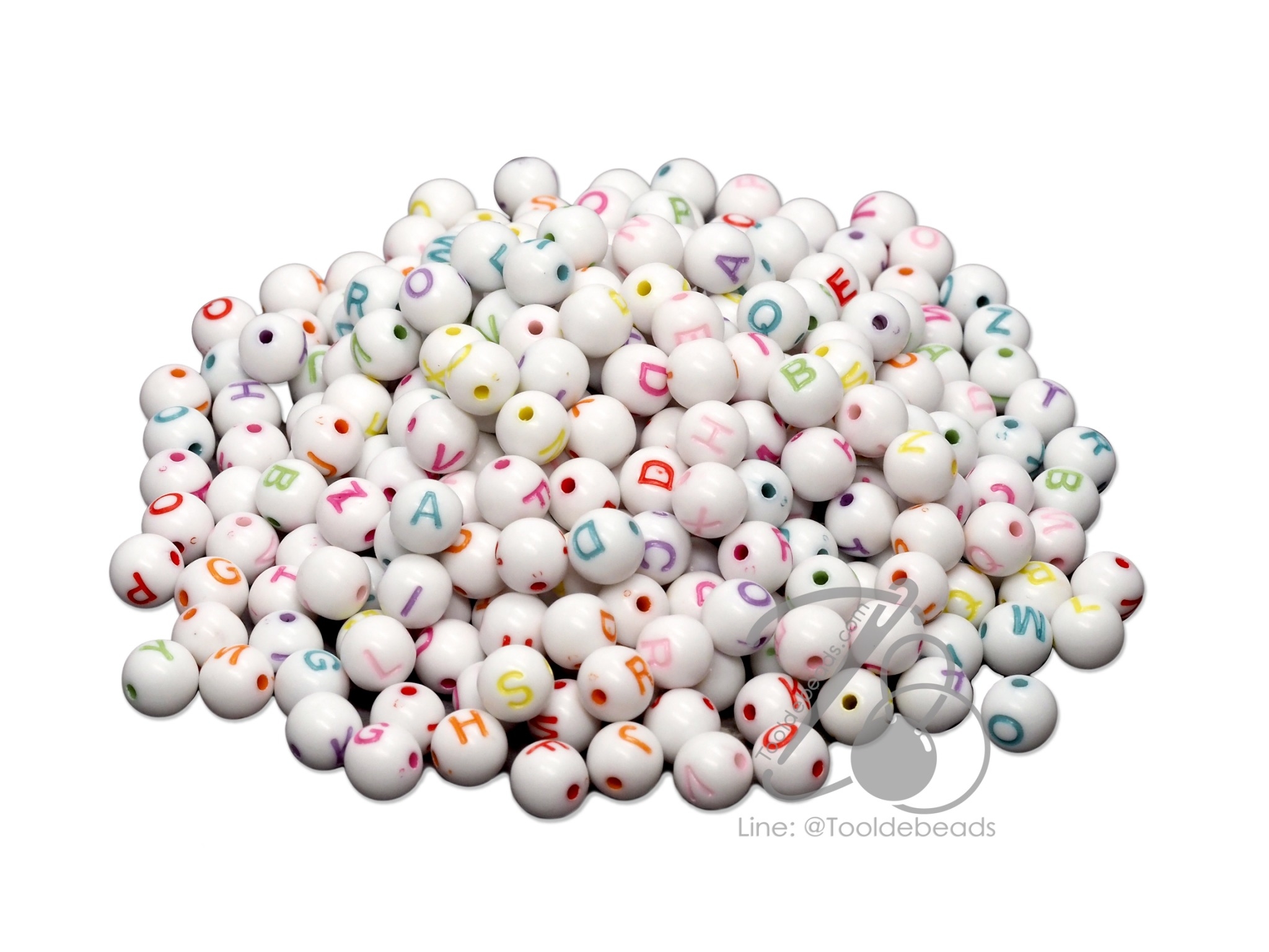 ลูกปัดตัวอักษร 8มม. ทรงกลม พื้นขาว อักษรสี (80 กรัม) SKU-10988