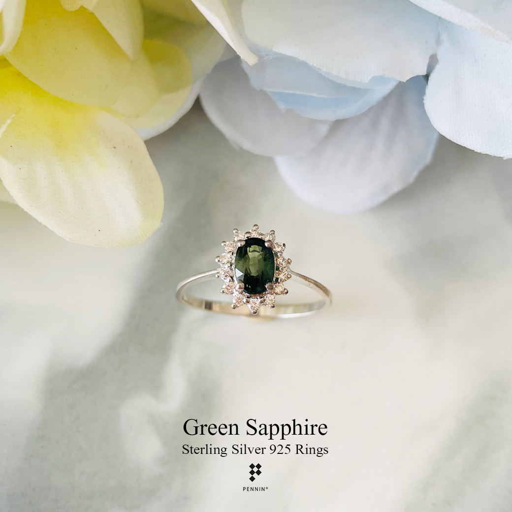 แหวนเขียวส่อง หรือ มรกตจันท์ บางกะจะ จันทบุรี เงินแท้ชุบทองขาว ล้อมเพชรสวิส สวยคลาสสิค