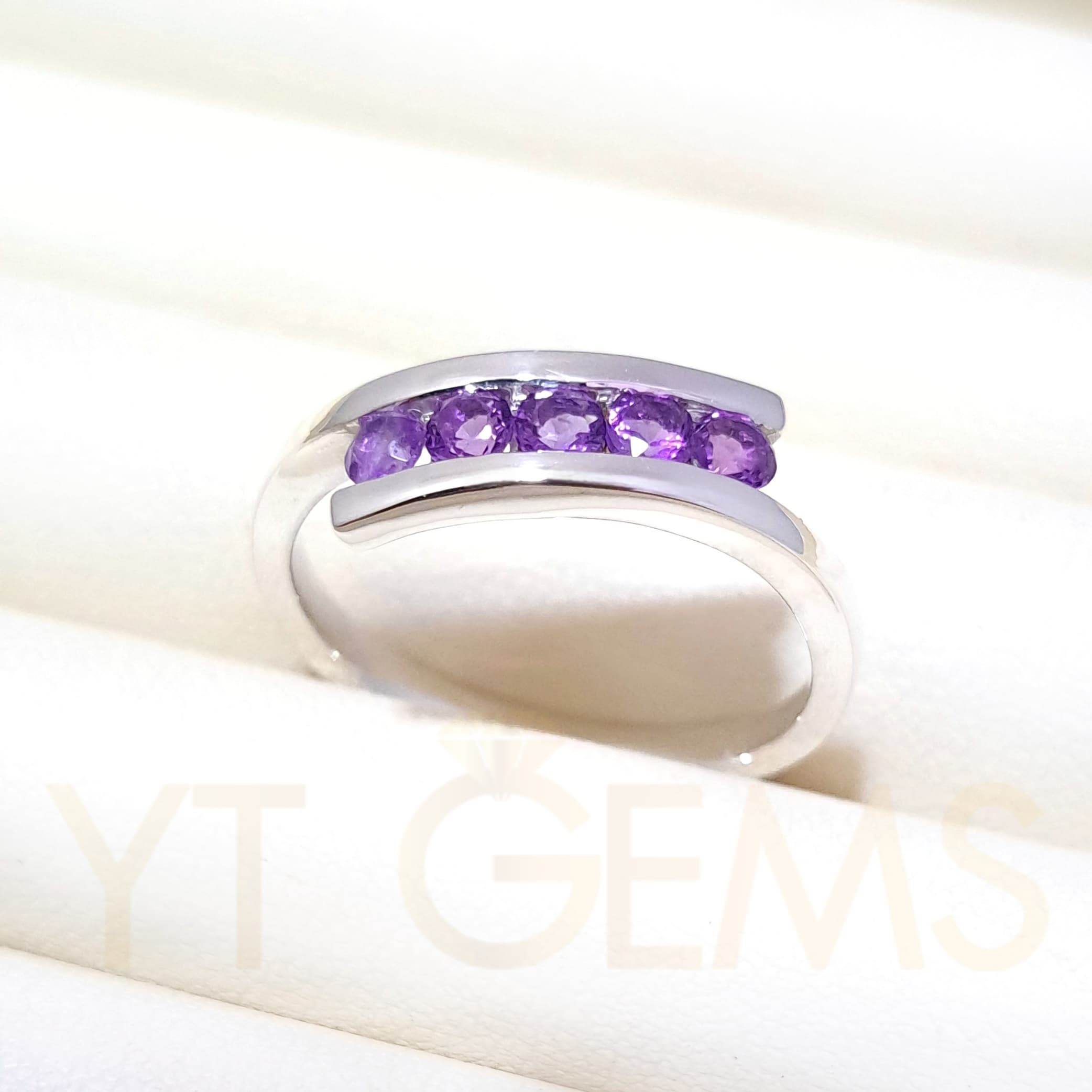 แหวนแถว อเมทิสต์ แหวน เงินแท้ ชุบทองคำขาว พลอยอเมทิสต์แท้ YTG-11932 YTGEMS whole