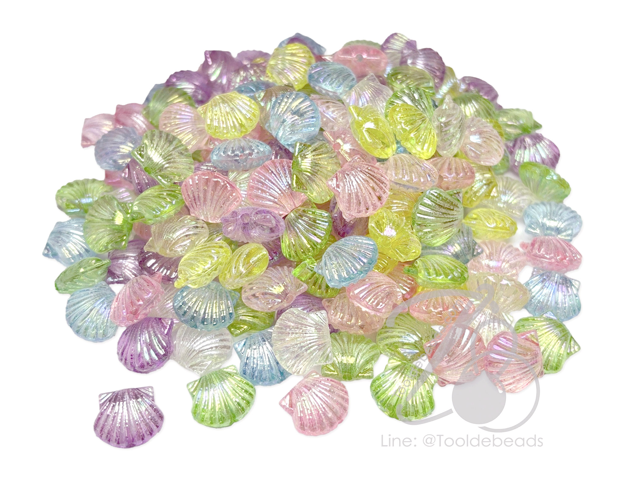 ลูกปัดพลาสติก เคลือบรุ้ง 13*11มม. ลายหอยเชลล์ คละสีรุ้งใส (500 กรัม) SKU-18270