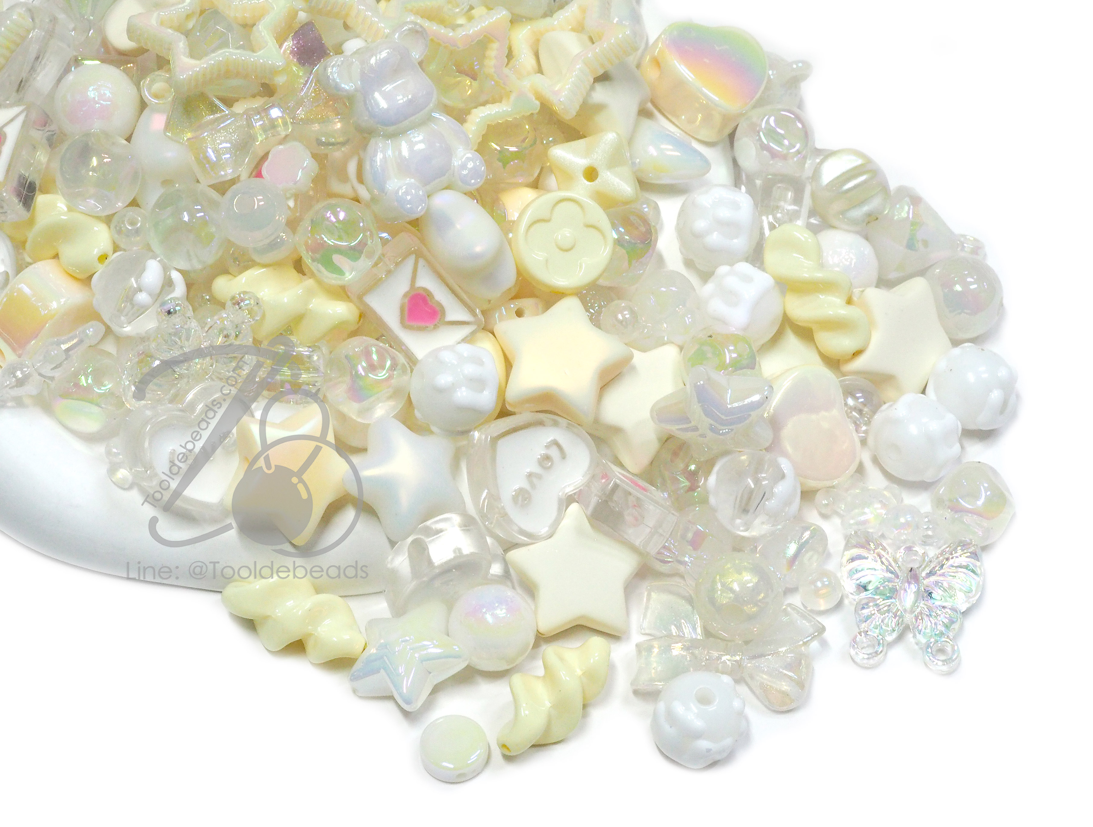 ลูกปัดอะคริลิค เคลือบรุ้ง คละลาย (High Quality) สีครีม (100 กรัม) SKU-16712