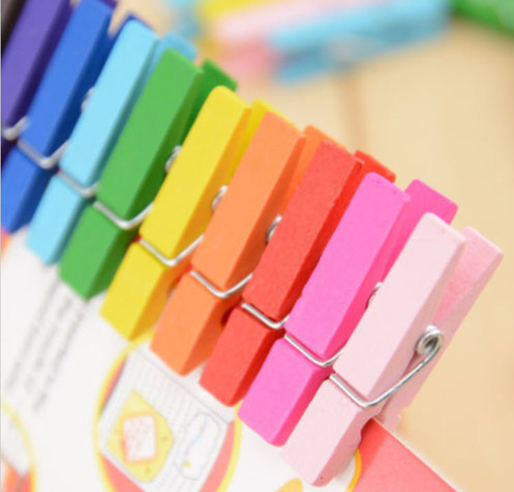 ไม้หนีบจิ๋ว สี ชุด 100 อัน