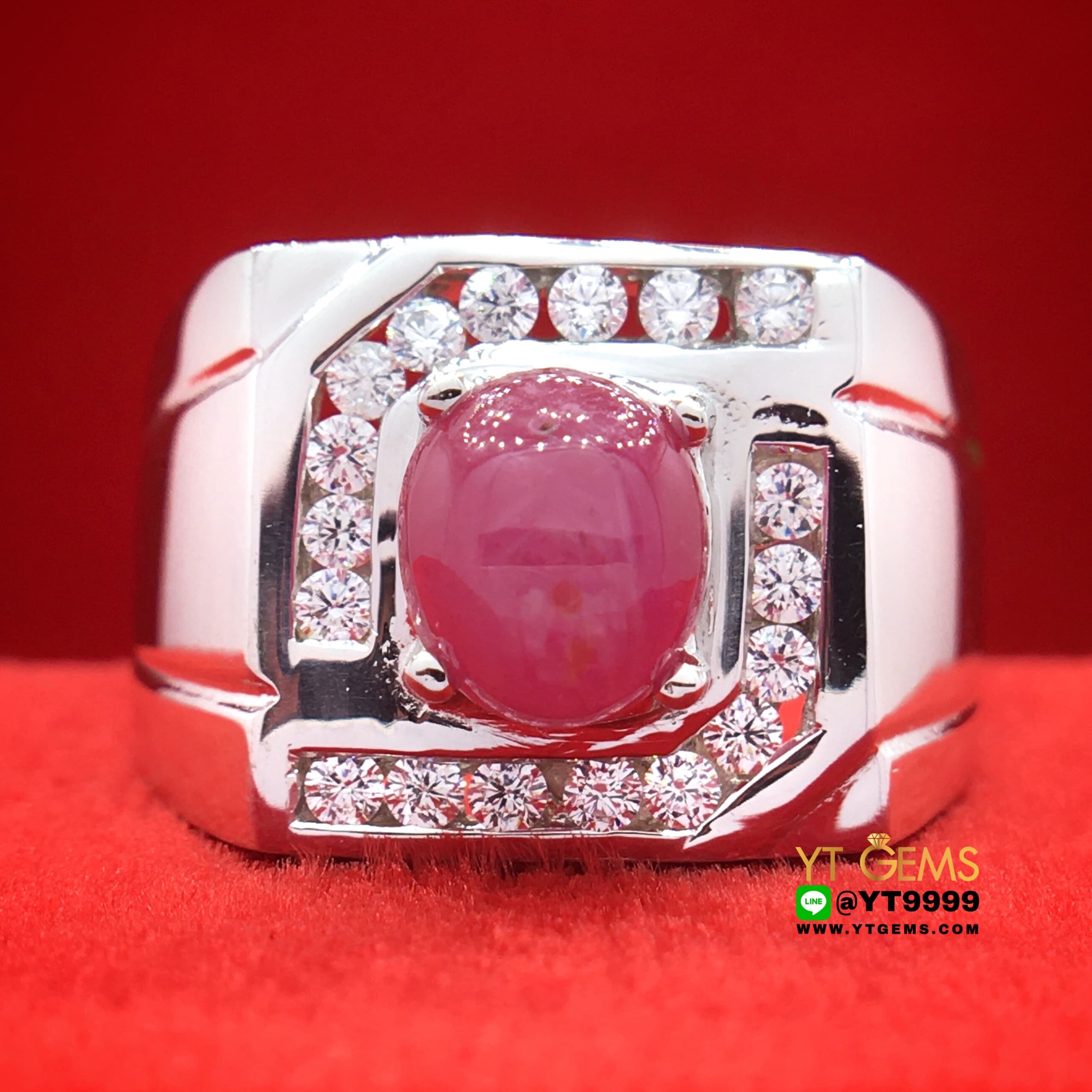 แหวนทับทิมกินบ่เซี่ยง ทับทิมสตาร์ ล้อมเพชร แหวนเงินแท้ 92.5% ชุบทองคำขาว ประดับ พลอยทับทิมกินบ่เซี่ยงแท้ (มีสตาร์ชัด) ตกแต่ง เพชรSwiss หน้าแหวน 1.4 ซม. YTG-10517 YTGEMS