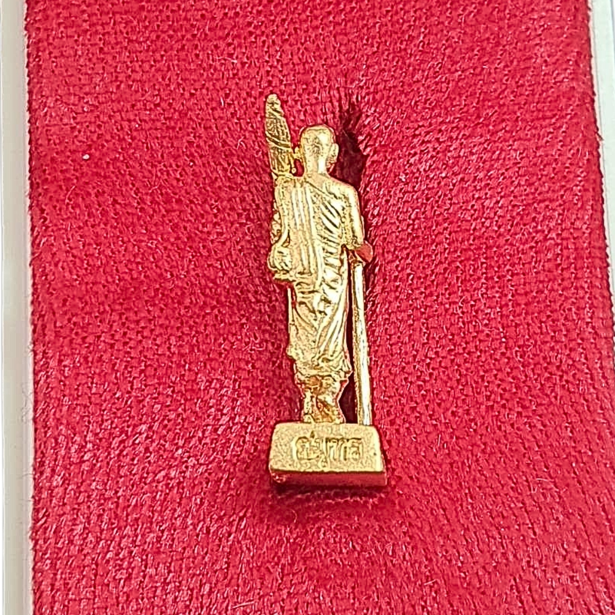 รูปหล่อลอยองค์พระสีวลีมหาลาภวัดเพชรสมุทรวรวิหารจ.สมุทรสงครามเนื้อกะไหล่ทอง