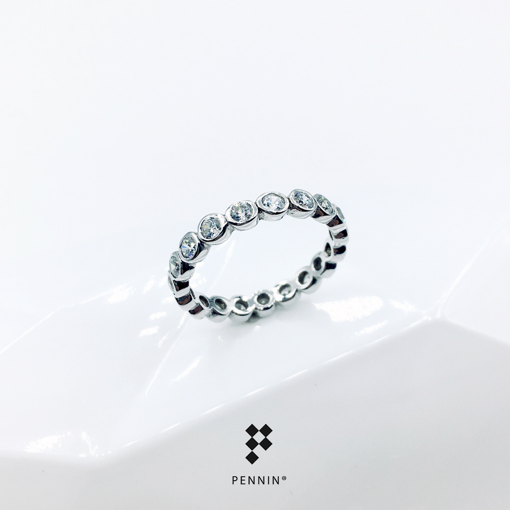 แหวนเพชรสวิส CZ ฝังหุ้มรอบวง Eternity Diamond Ring สวย เปล่งประกายดุจเพชรแท้ นำโชคลาภสิริมงคลแก่ผู้ใส่