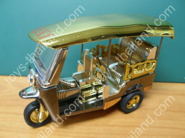 รถตุ๊กตุ๊กโลหะ ล้อทอง วิ่งได้