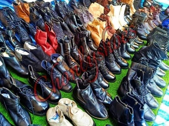 รองเท้ามือสองขายส่ง