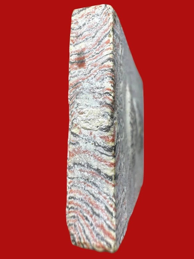 หลวงพ่อแพ วัดพิกุลทอง จ.สิงห์บุรี ... พระสมเด็จฐานสิงห์ สายรุ้ง ปี 2515