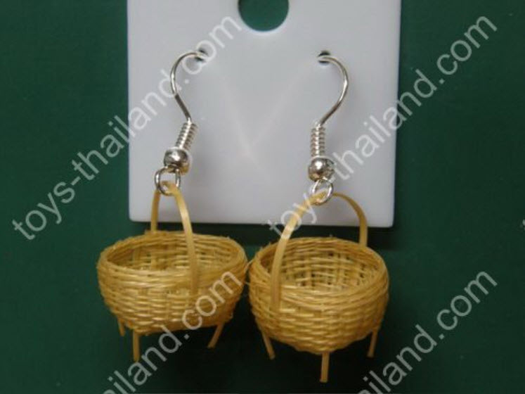 ต่างหูตะกร้า สีน้ำตาล งานโอท็อป กระตุ้งกระติ้งน่ารักมาก